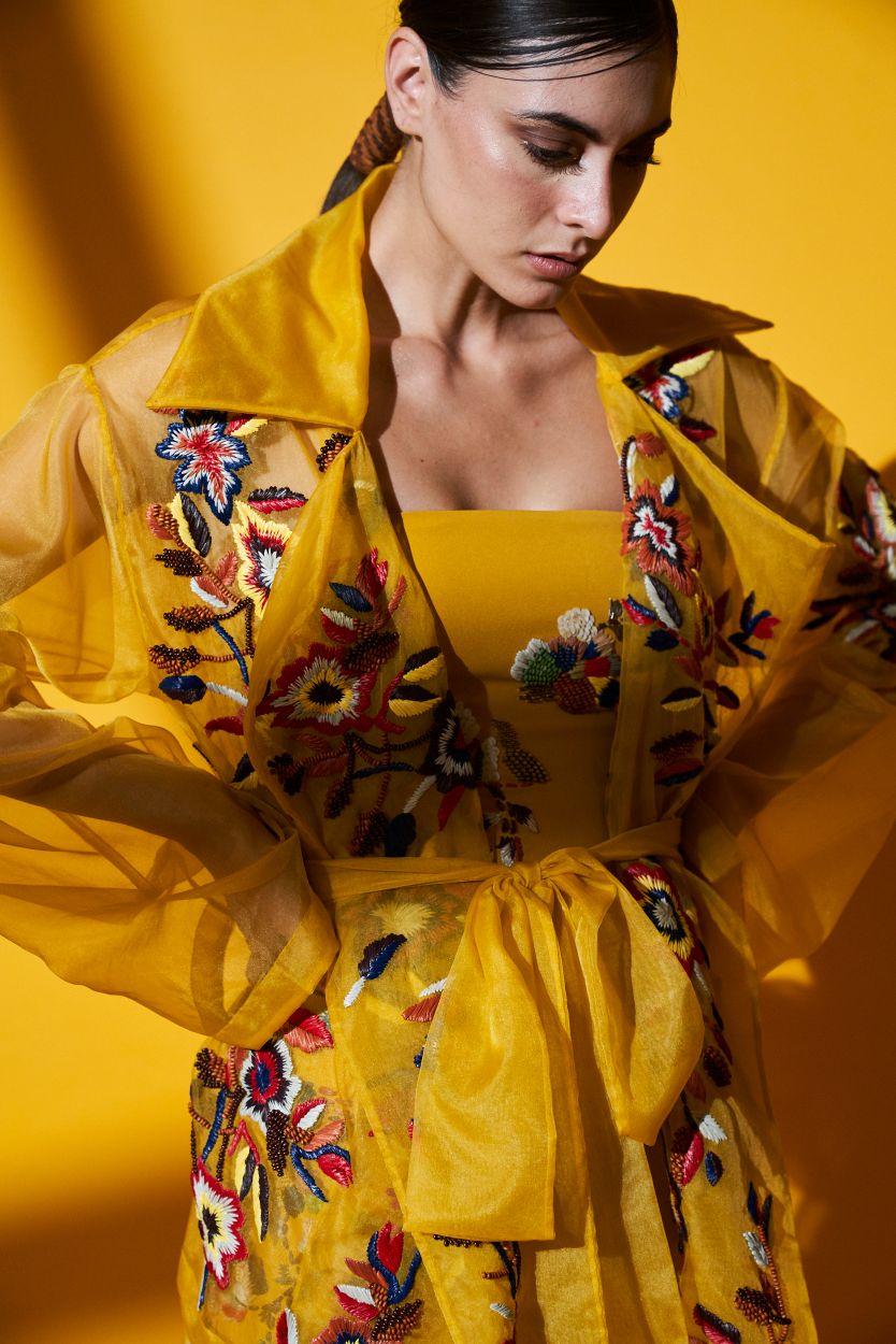Elegant Yellow Short Tube Dress with Raffia Handwork - Perfect for Summer Beach Parties and Casual Outings