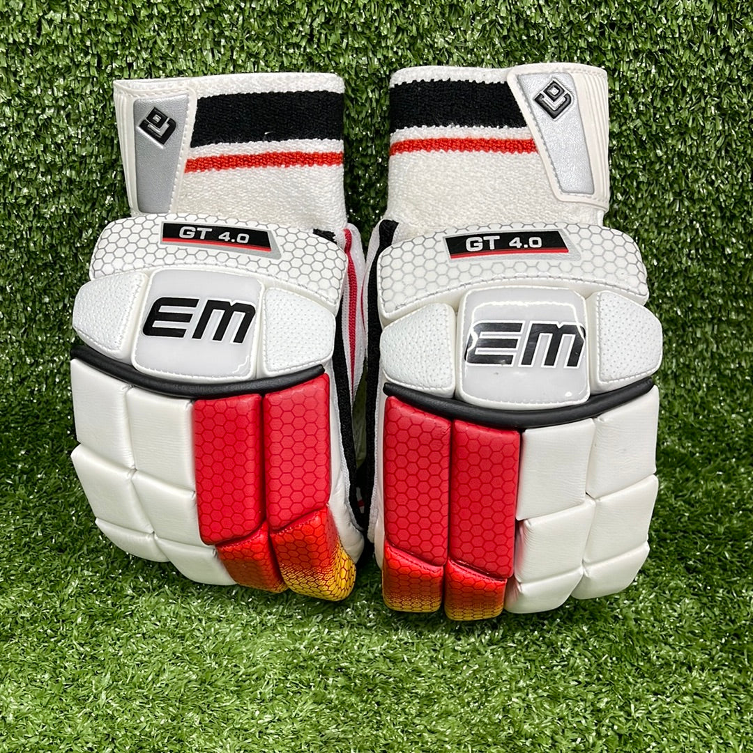 EM GT 4.0 Junior/Youth Cricket Batting Gloves - Lightweight Protective Gear for Young Players - Perfect for Practice, Training & Matches
