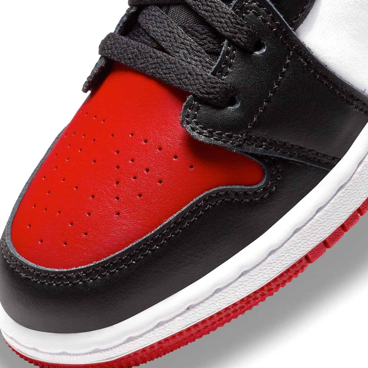 Air Jordan 1 Low GS Bred Toe Sneakers - Gym Red, White & Black Basketball Shoes for Girls - Perfect for School, Sports & Casual Wear