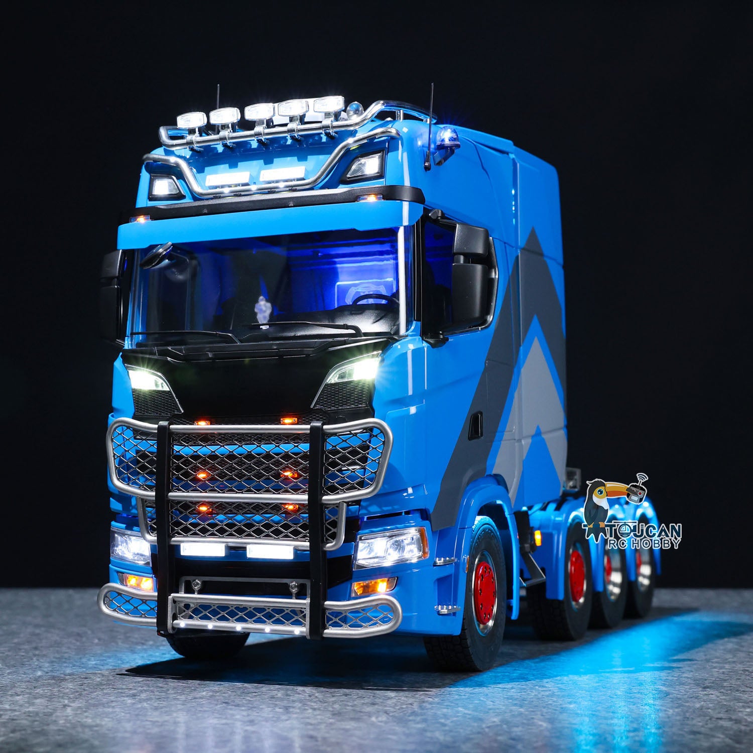 1/14 Scale 770S 8x8 Metal Chassis RC Tractor Truck - Remote Control Construction Vehicle with ST8 Battery - Perfect for Off-Road Adventure & Construction Site Play