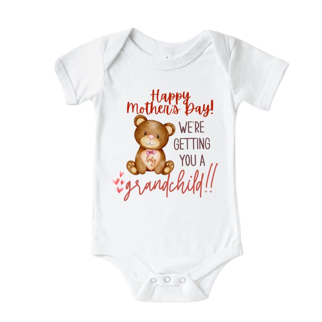 Happy Mother's Day Baby Announcement Onesie - Cute Pregnancy Reveal Gift for Mom & Mother-in-Law | 2023 Gender Neutral Baby Shower & Surprise Gift Idea | Perfect for First-Time Moms, Grandmas & Special Occasions