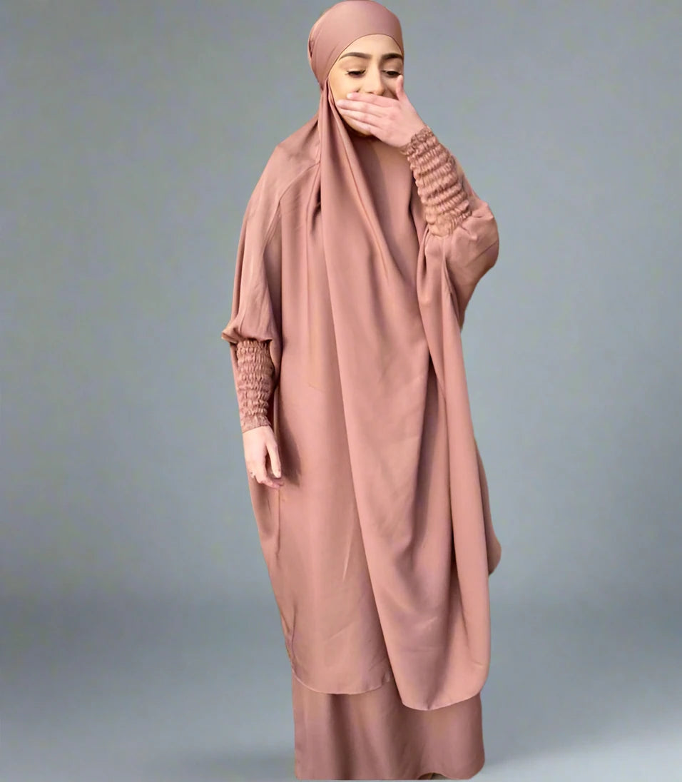 Arab Women's Haji Prayer Dress Abaya Overhead 2-Piece Set - Robe and Skirt for Islamic Worship & Modest Fashion | Perfect for Prayer, Mosque, and Special Occasions