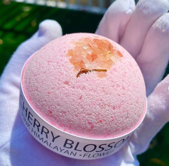 Organic Cherry Blossom & Pink Himalayan Salt Bath Bomb for Relaxation & Stress Relief - Perfect for Spa Nights, Self-Care Gifts & Aromatherapy