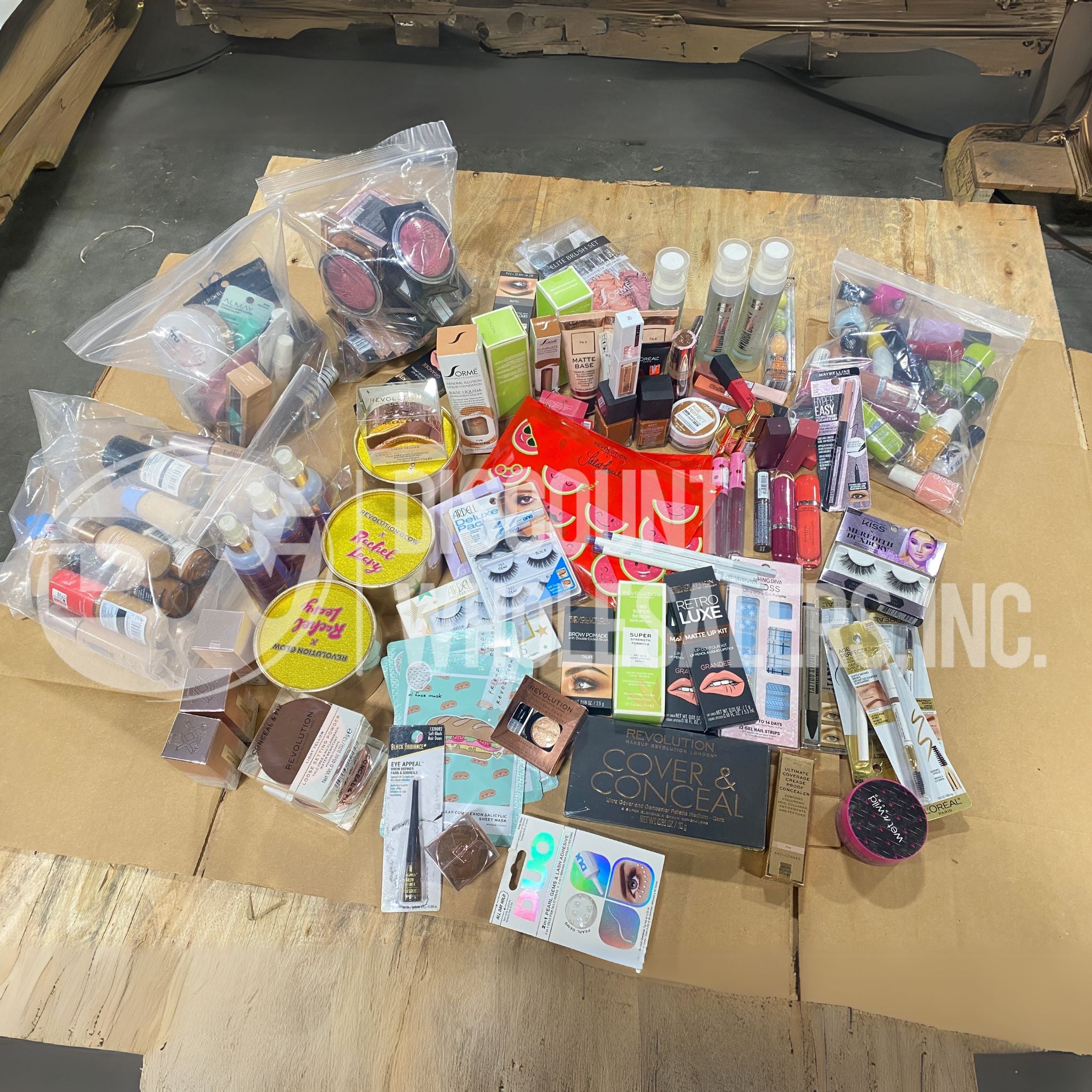 Wholesale Cosmetic DWI Mix - 250 Pcs Box | Professional Makeup Blending & Contouring Kit for Salons & Makeup Artists