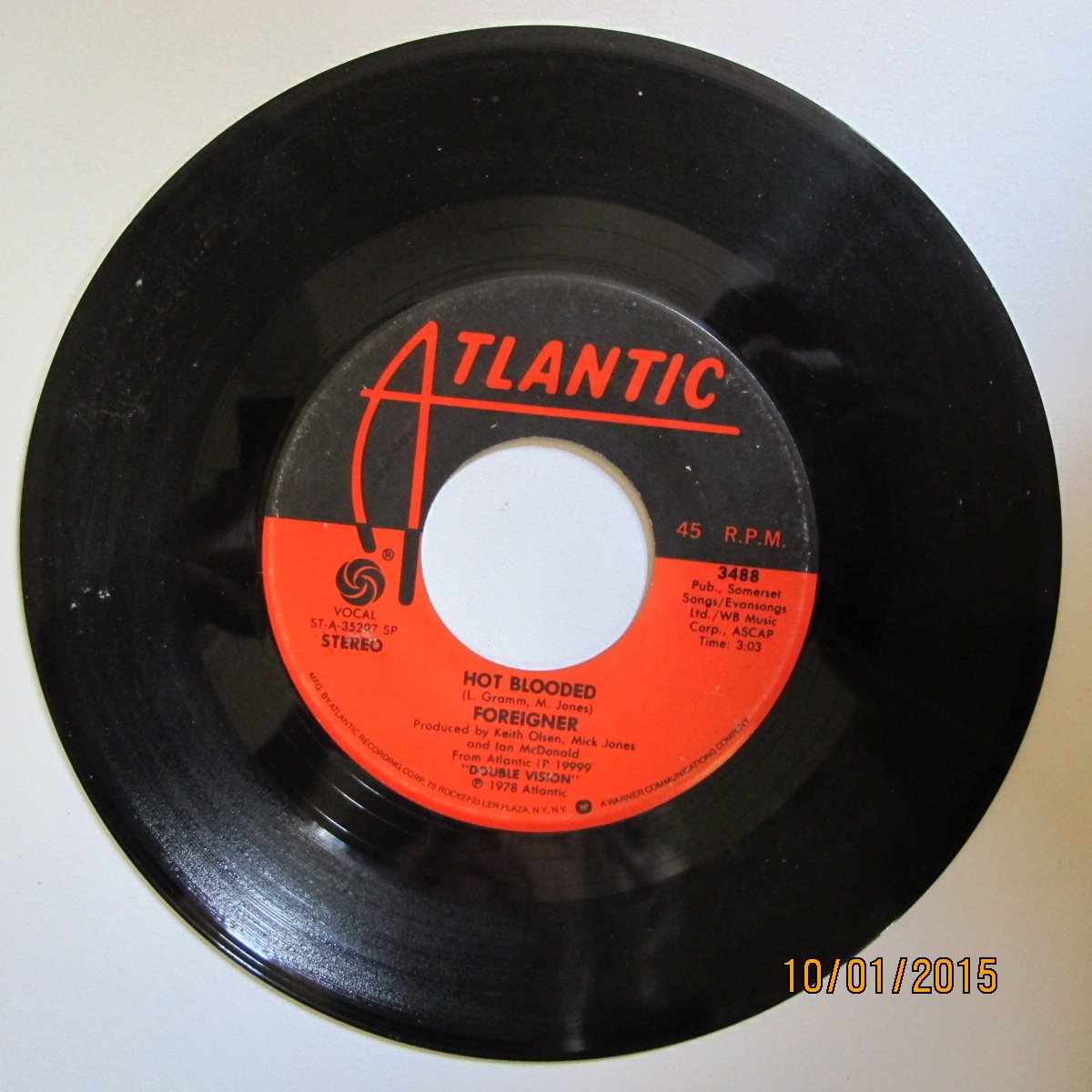 Hot Blooded / Tramontane 45 RPM Vinyl Record - Classic Rock Music for Collectors & DJs - Perfect for Parties & Retro Music Nights