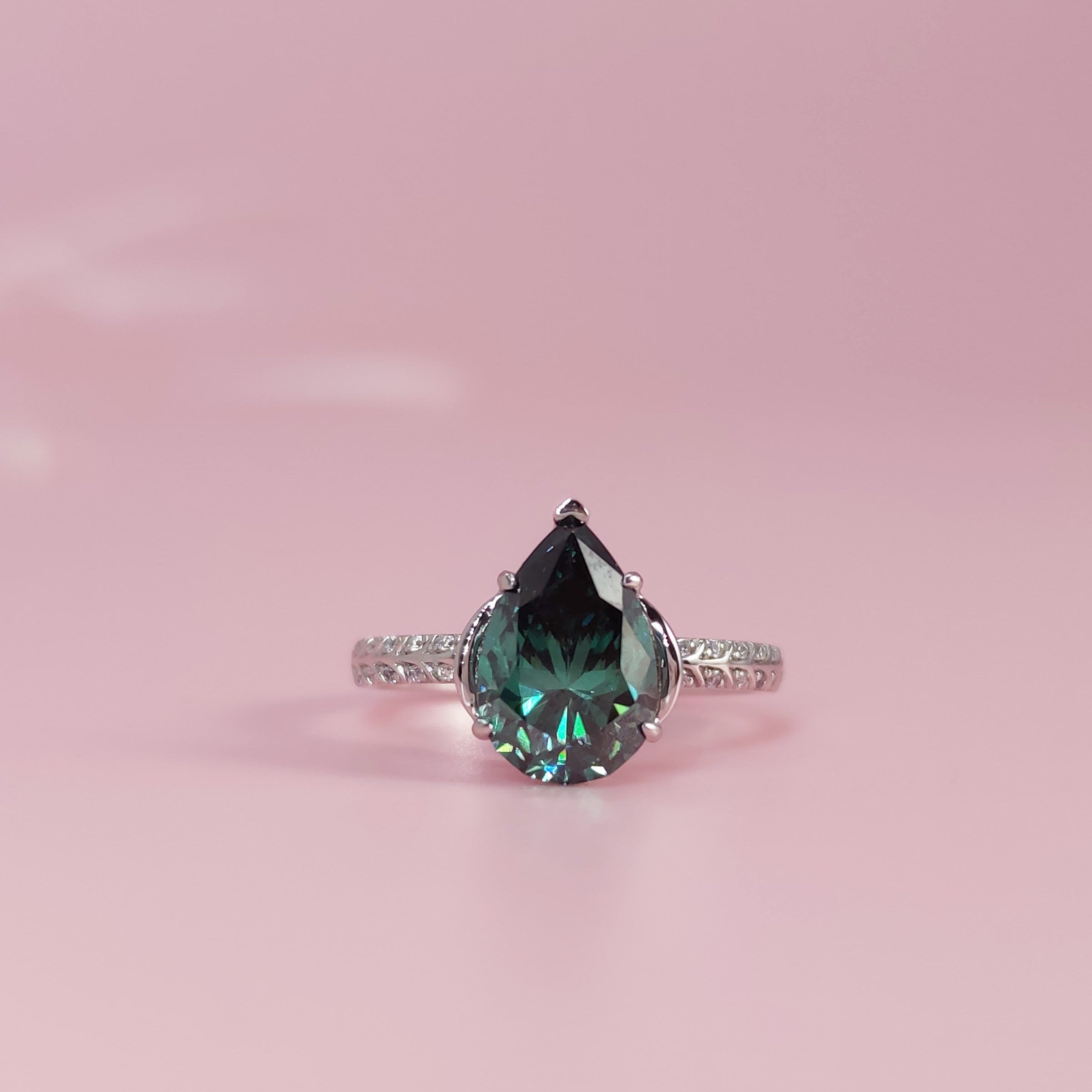Celestial Tear Pear Cut Moissanite Ashes Ring for Women - Elegant Memorial Jewelry for Cremation Keepsake, Wedding, Anniversary & Special Occasions