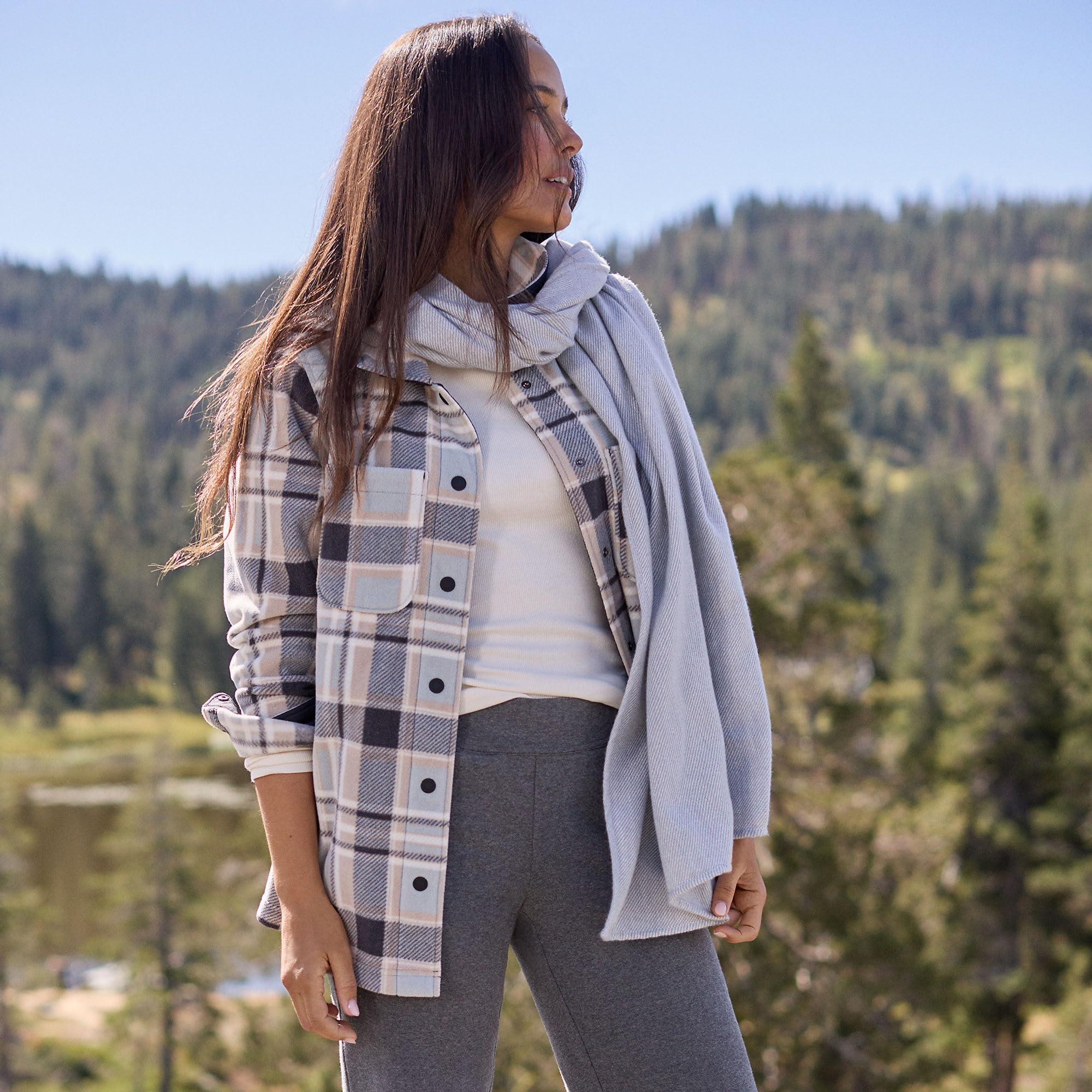 Lands' End Women's Anyweather Fleece Shirt Jacket - Lightweight Warm Fleece Outerwear for Hiking, Camping & Outdoor Activities
