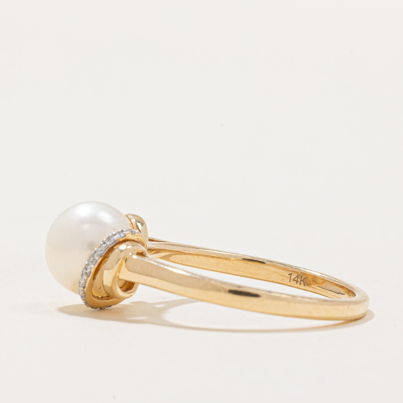 Elegant Pearl & Diamond Cocktail Ring - 0.04ctw Diamond, Size 6.75 - Perfect for Evening Parties, Weddings & Special Occasions