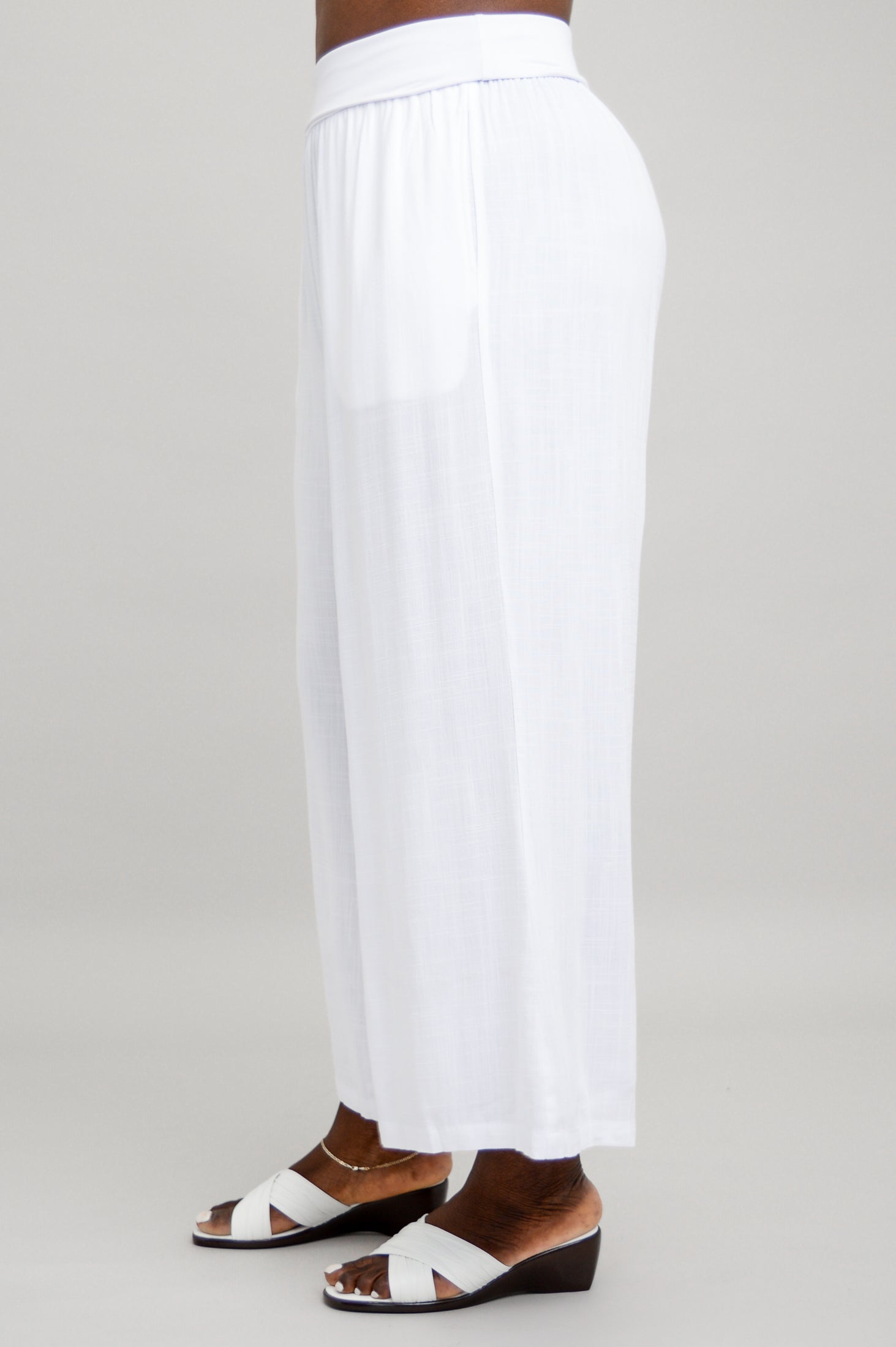 Landon Capri Pants for Women - White Linen Bamboo Fabric - Comfortable & Breathable for Summer, Travel & Casual Wear
