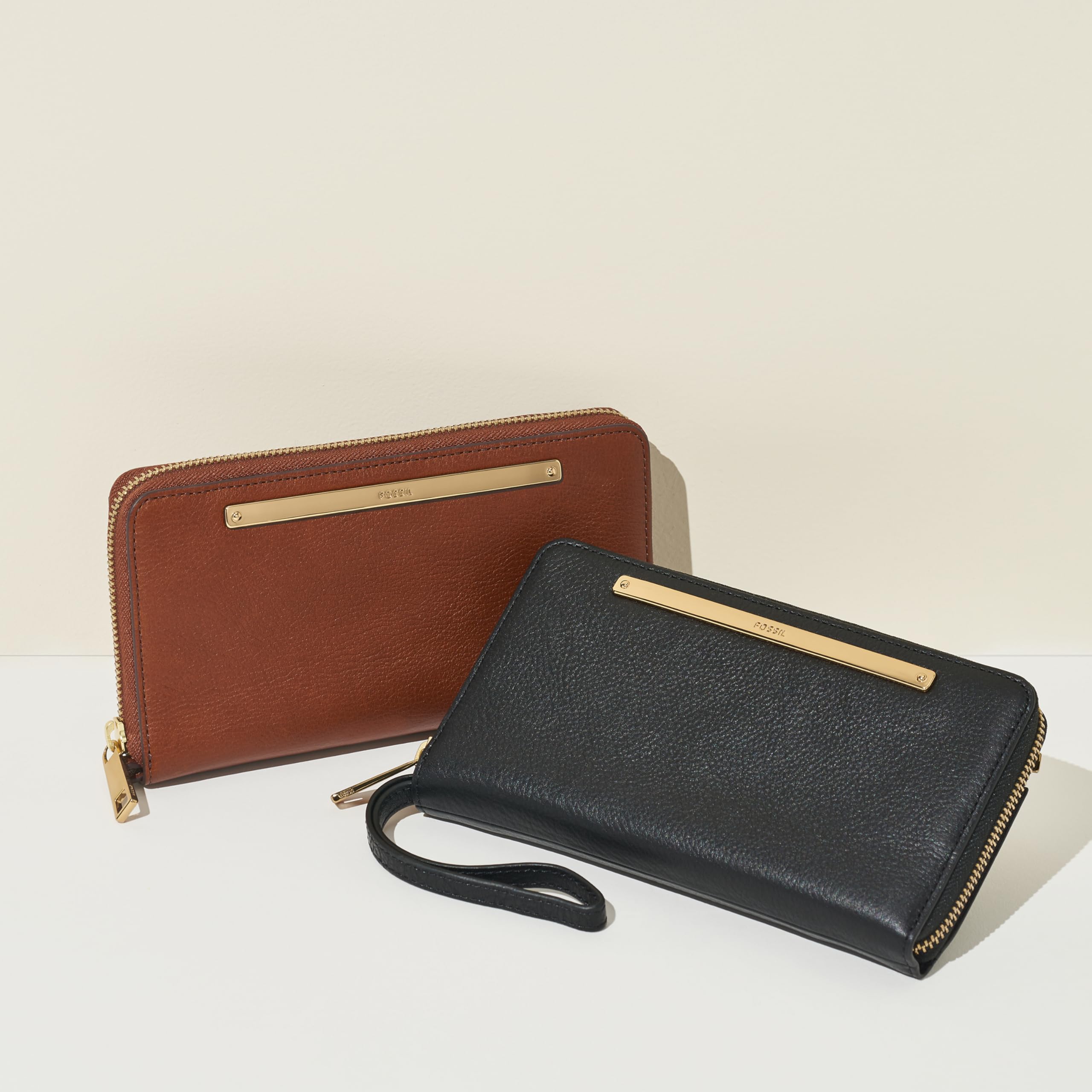 Fossil Women's Liza Genuine Leather Zip-Around Clutch Wallet with Retractable Wrist Strap - Stylish Crossbody Purse for Everyday Use, Date Nights & Travel Accessories