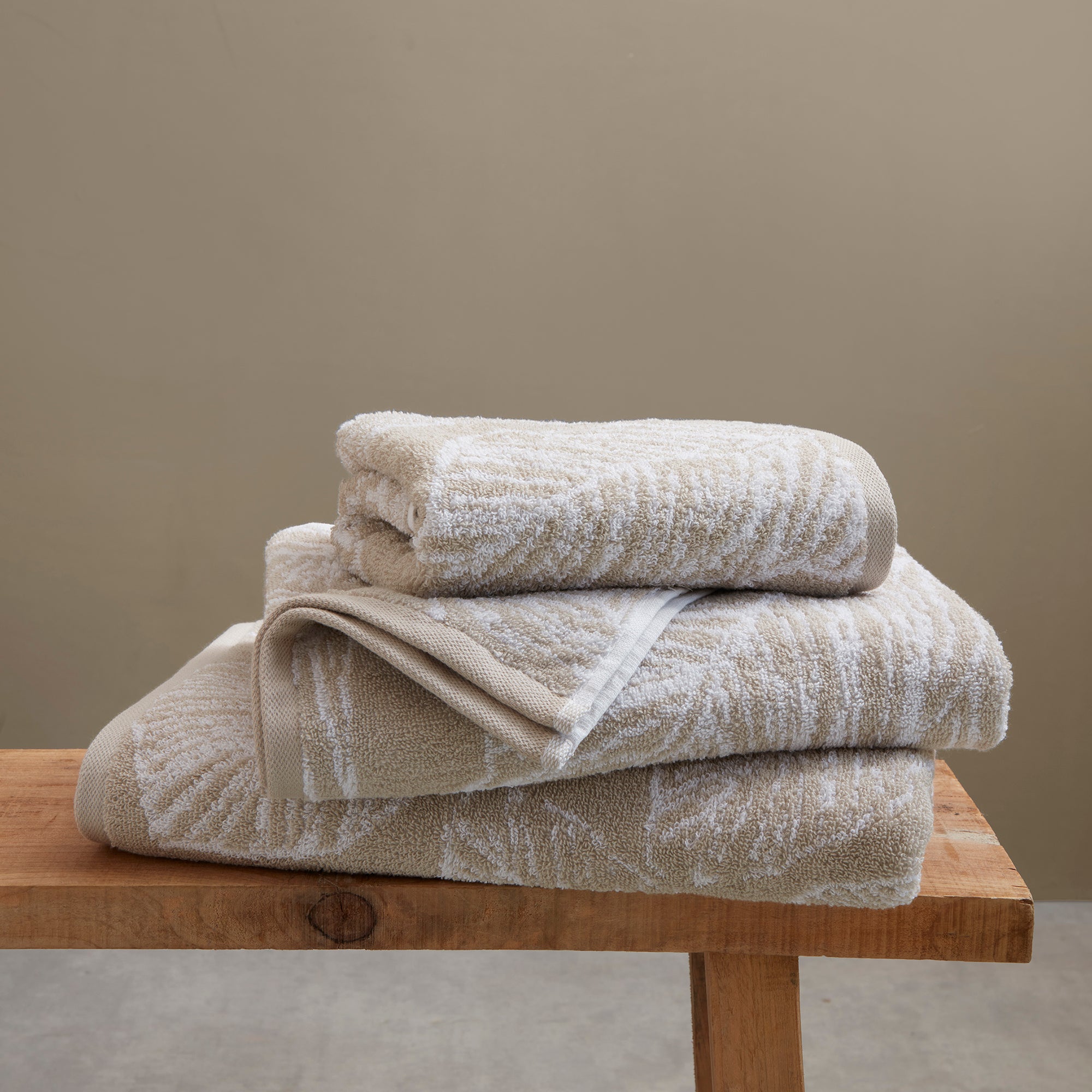 Fusion Matteo Towel - 100% Natural Cotton, Soft & Absorbent Bath Towel for Spa, Gym & Luxury Home Use