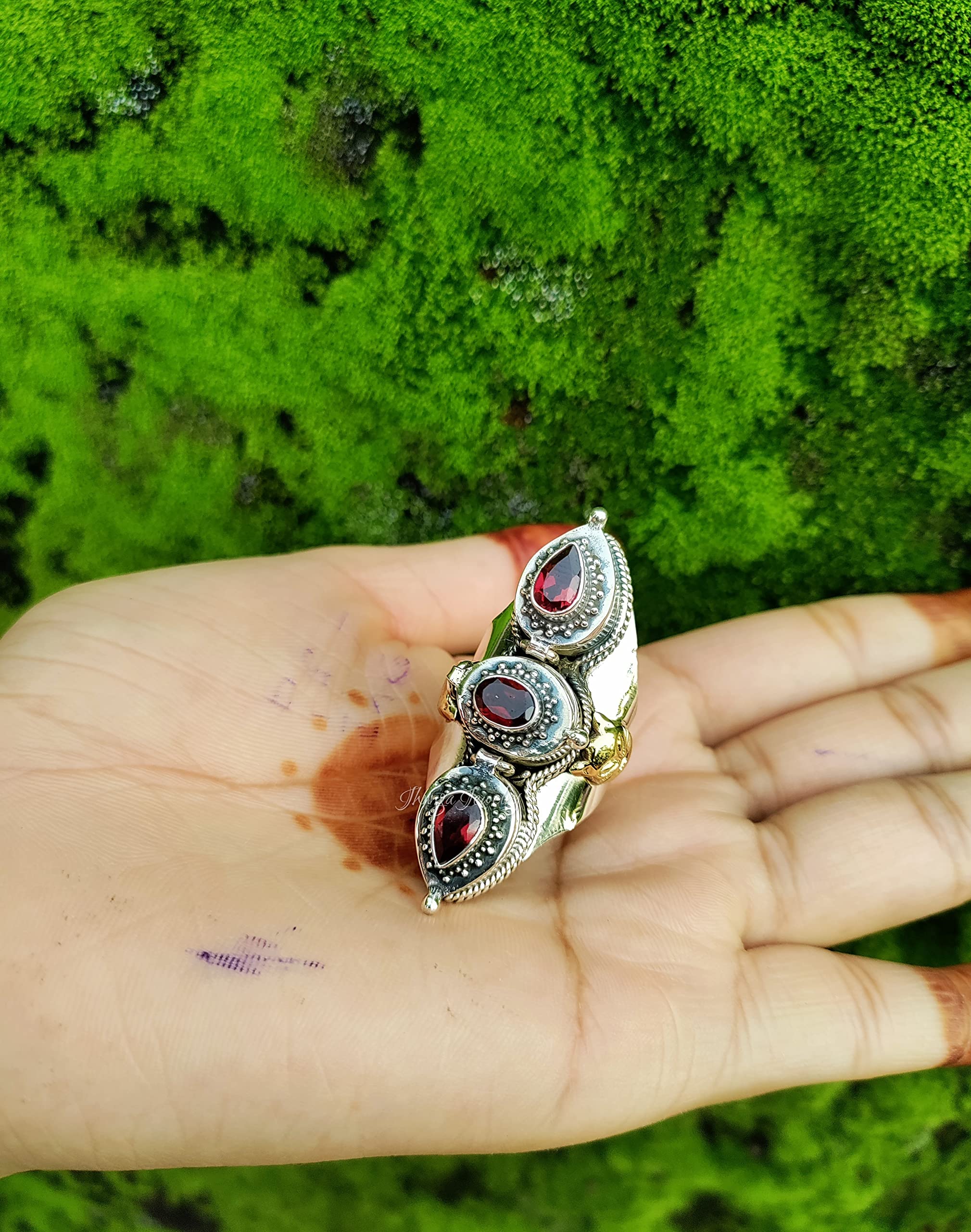 925 Sterling Silver Garnet Poison Box Ring - Vintage Boho Style Handmade Statement Ring with Openable Perfume & Pillbox Compartment - Unique Gift for Her, Perfect for Special Occasions & Everyday Boho Fashion