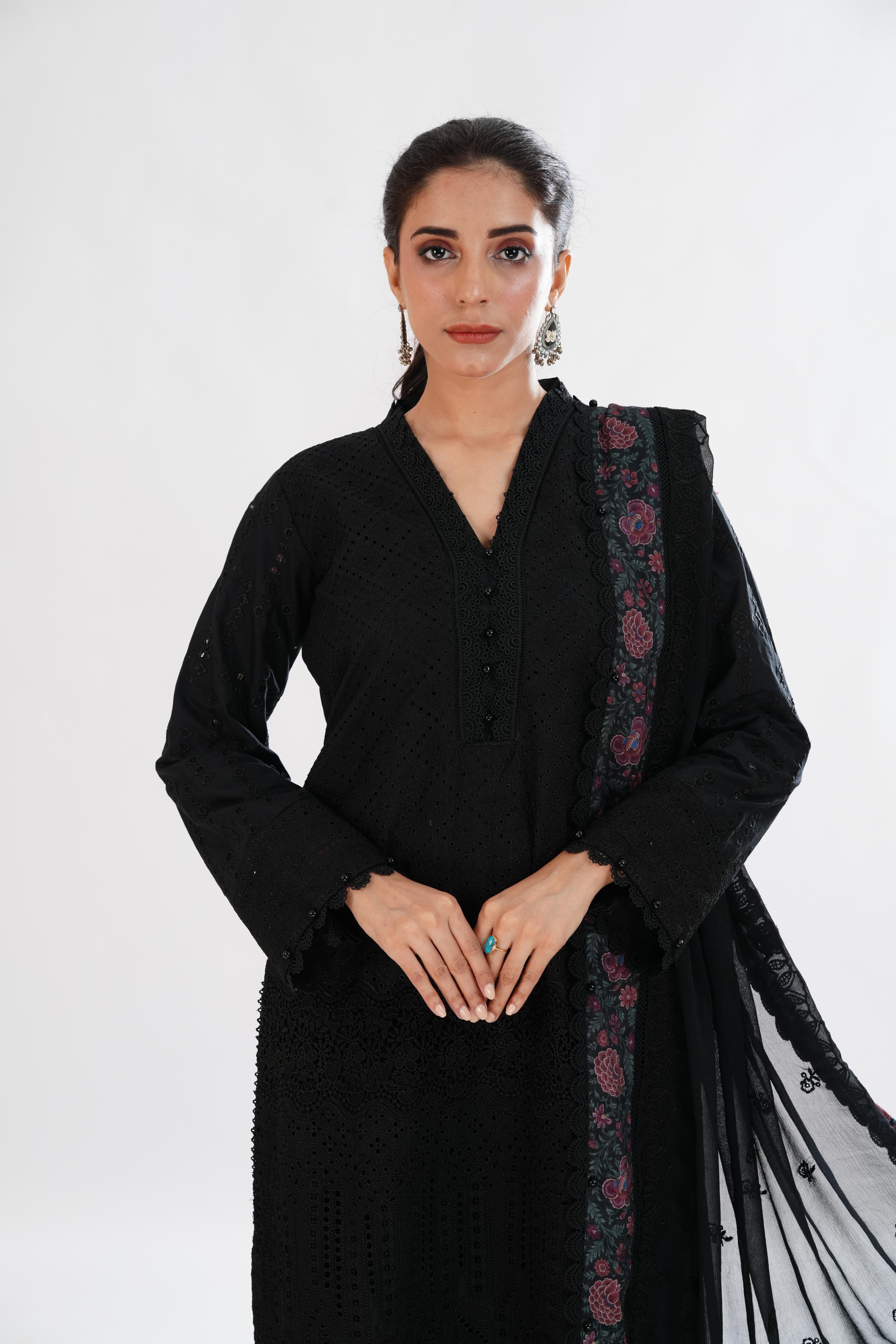 Premium Courtney Motifz Embroidered Lawn Fabric - Perfect for Elegant Dresses, Scarves, and Summer Apparel