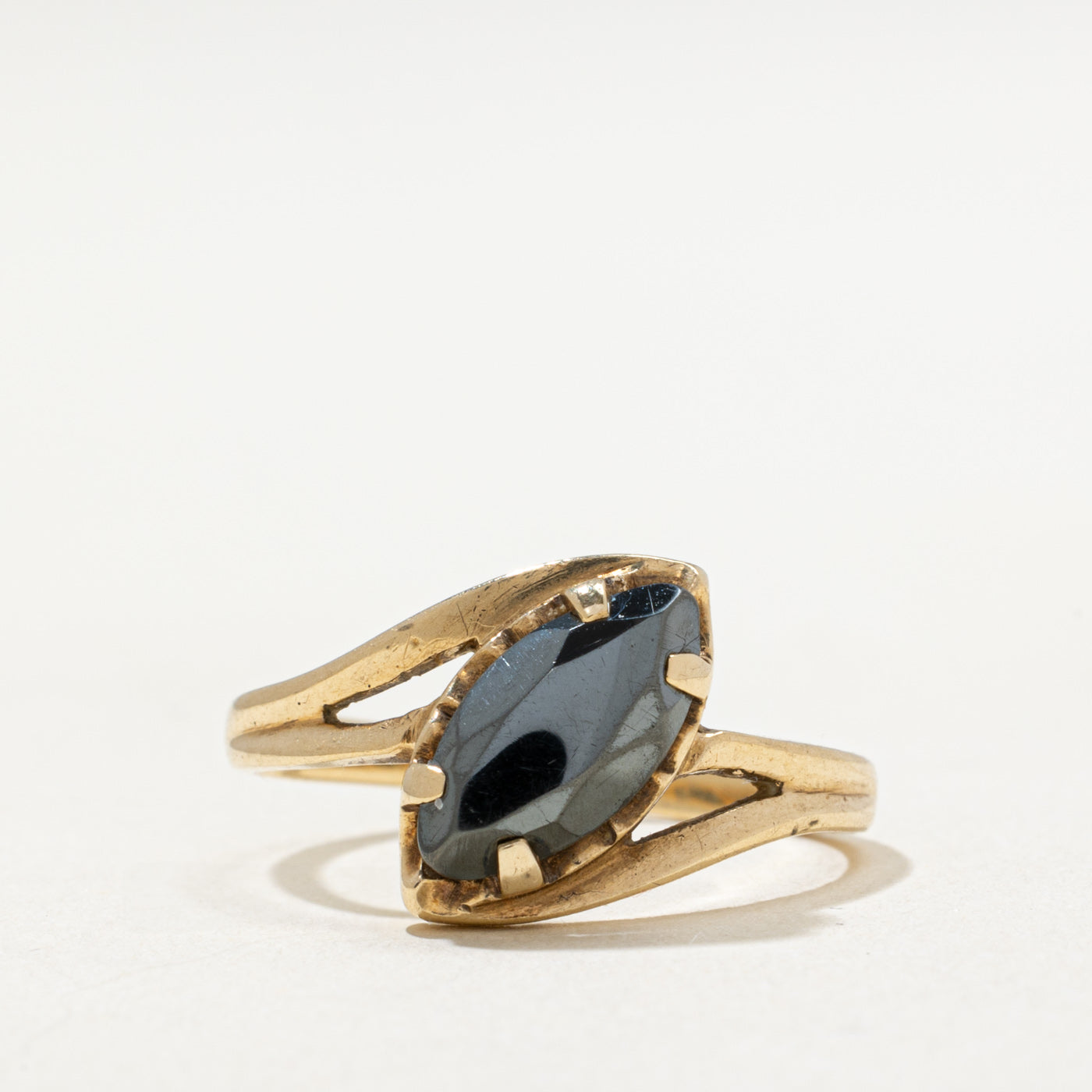 10K Yellow Gold Diagonal Set Hematite Bypass Ring | 0.80ct Genuine Hematite | Size 5 | Elegant Wedding Band, Anniversary Gift for Her | Perfect for Evening Events & Special Occasions