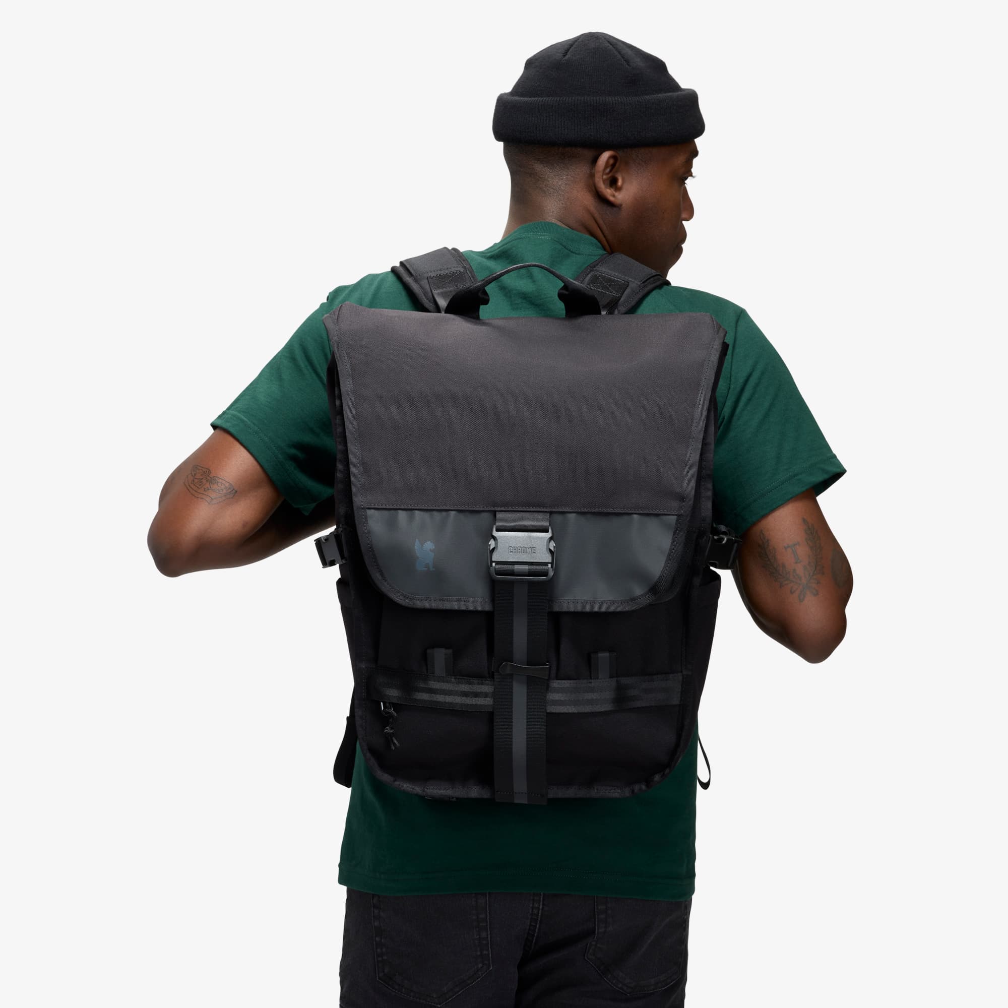 Warsaw 30L Backpack - Lightweight Durable Travel Hiking Daypack for Men & Women - Perfect for Outdoor Adventures, Commuting & Daily Use