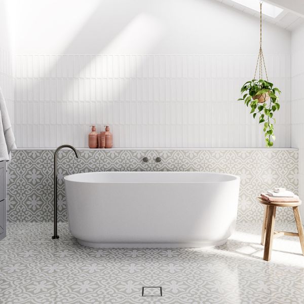 Bao Elegant 1700mm Freestanding Bathtub - Matte White Finish | Modern Luxury Bathroom Upgrade for Spa-Like Relaxation