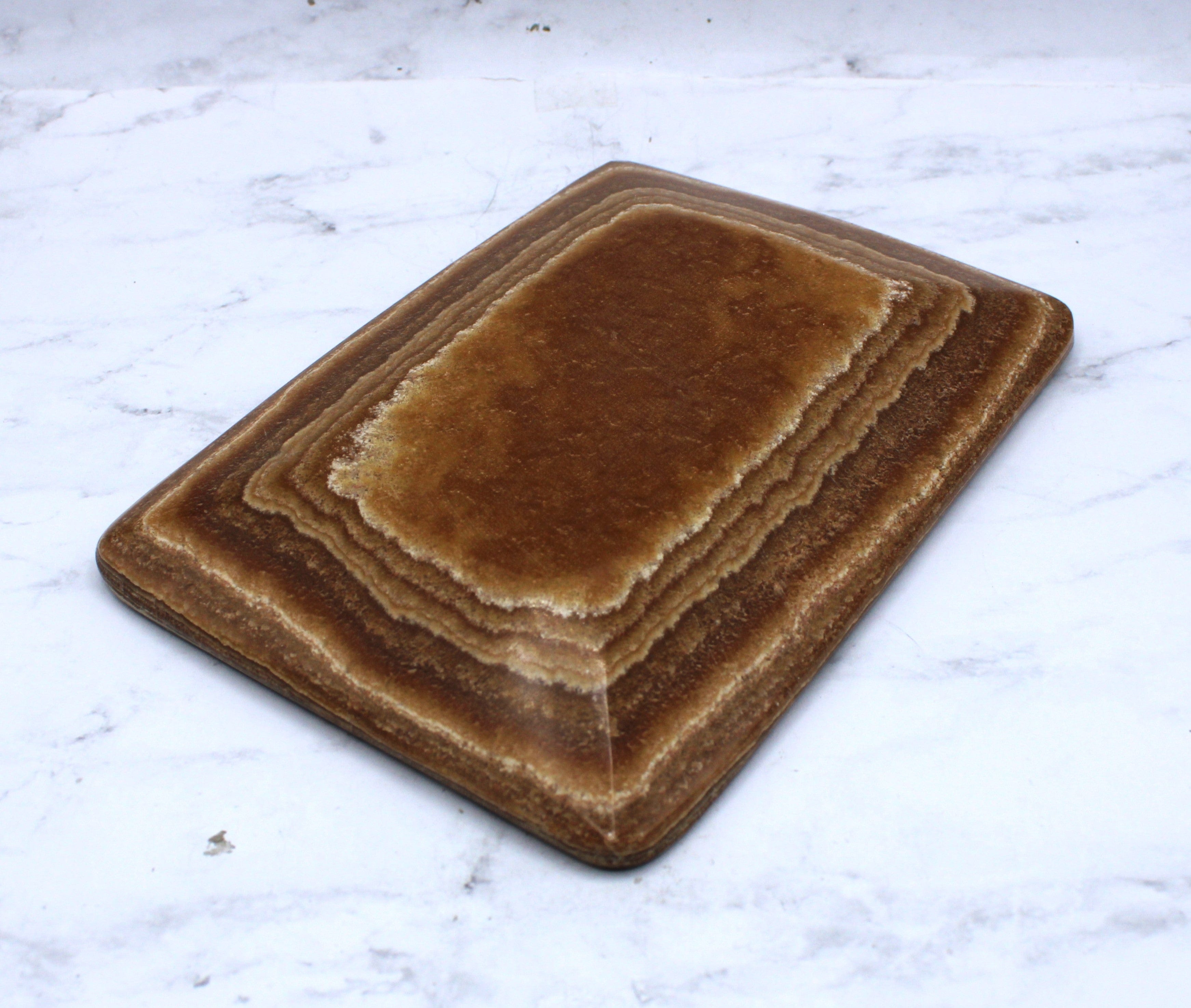 Premium Aragonite Dish 3 - Natural Calcium Carbonate Crystal for Aquarium, Terrarium & Home Decor | Enhances Water Quality & Adds Elegance to Your Space