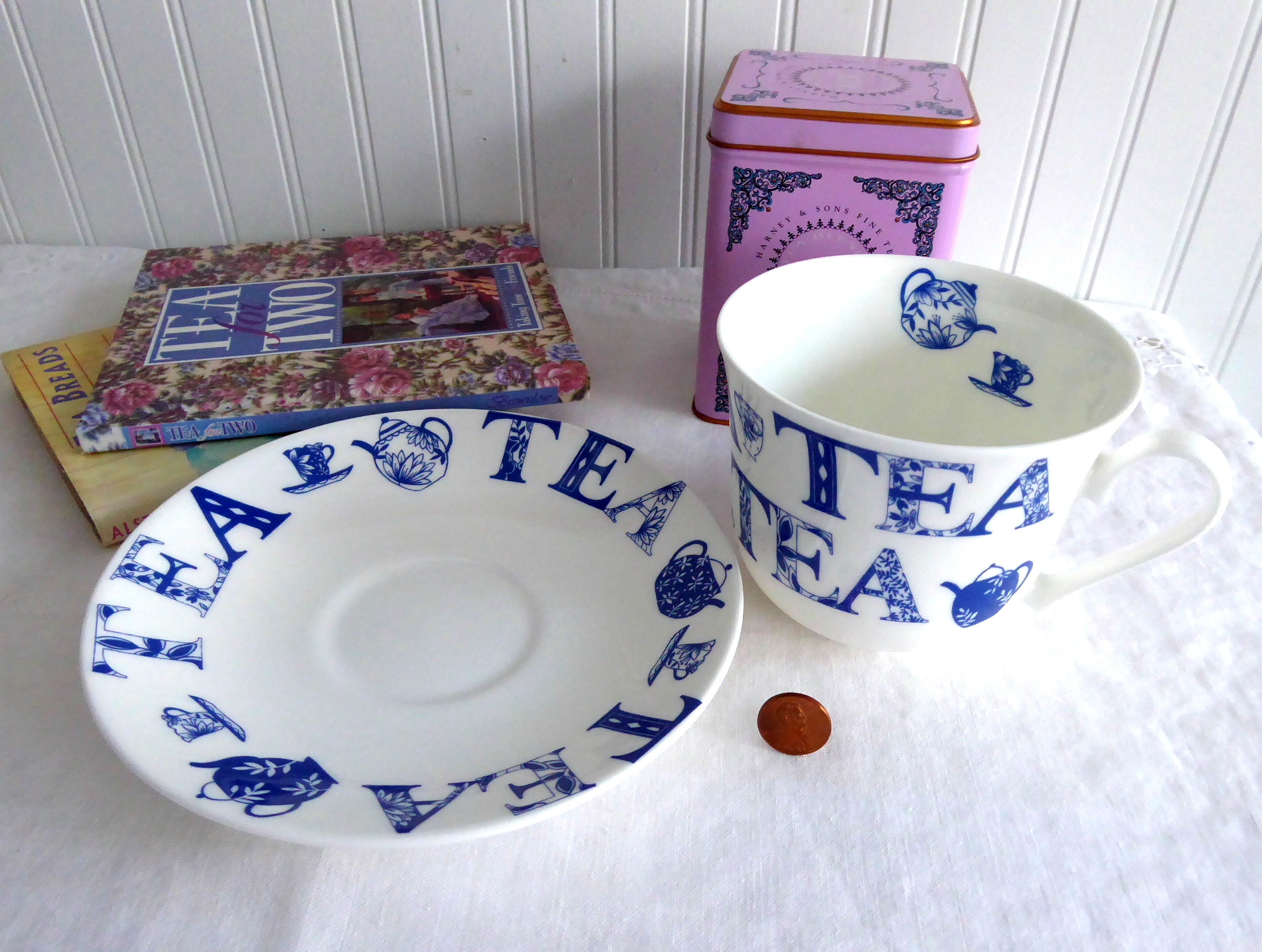 Roy Kirkham Blue and White Chintz Bone China English Breakfast Tea Cup and Saucer Set - Perfect for Afternoon Tea, Gifts, and Elegant Dining
