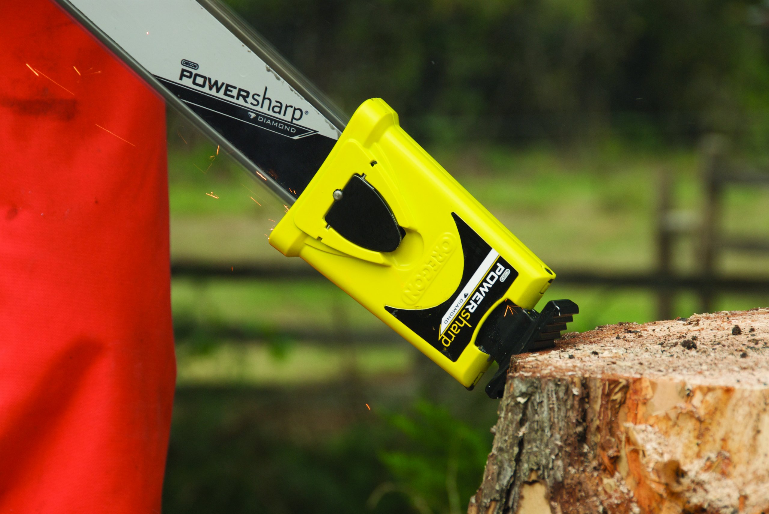 Oregon 541222 PowerSharp Starter Kit - Compatible with 16-Inch Craftsman, Echo, Homelite, Poulan & Remington Chainsaws | Fast Sharpening Solution for Wood Cutting & Tree Trimming
