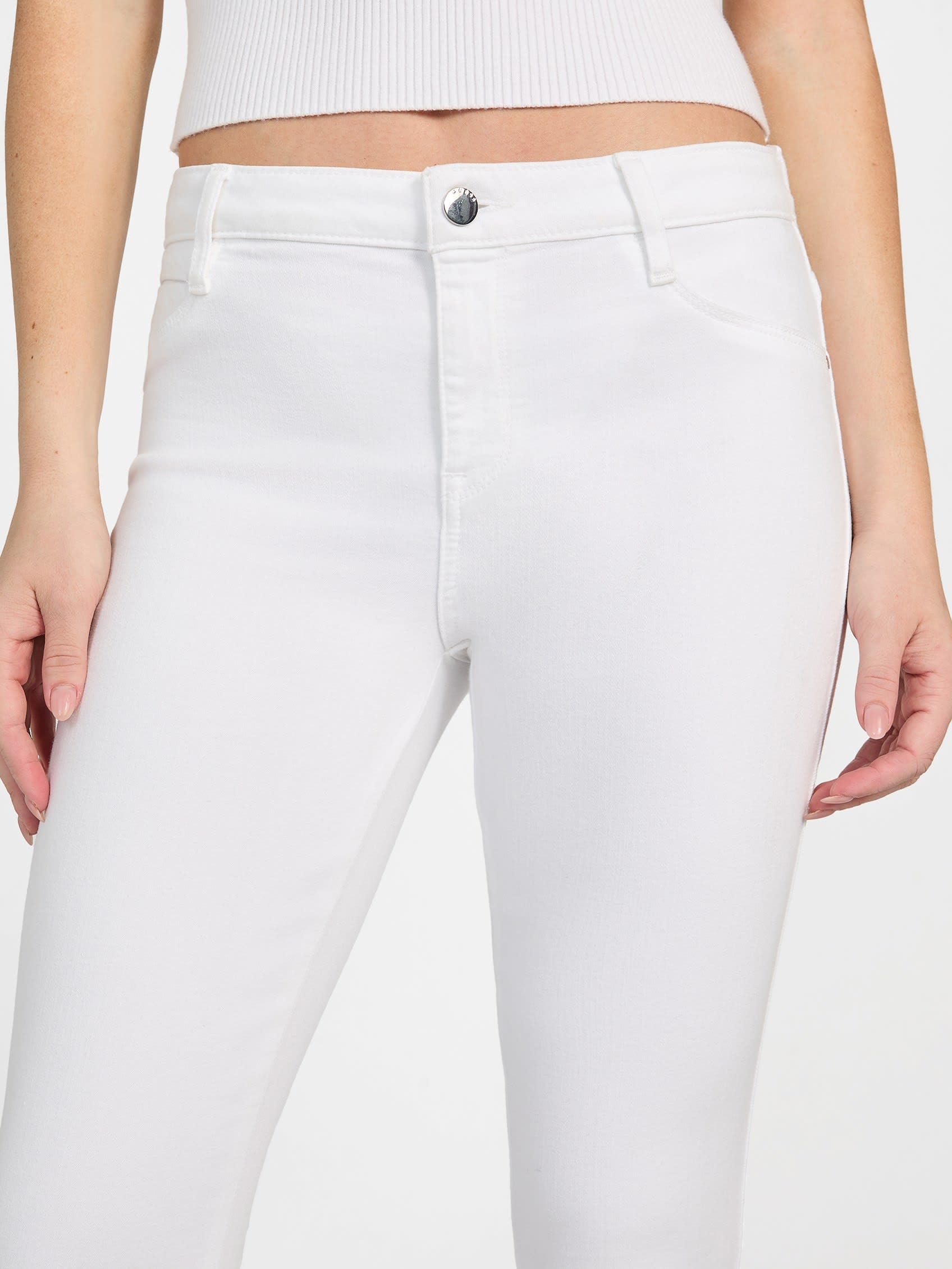 GUESS Women's Sexy Curve Mid-Rise Stretch Denim Jeans - Comfortable & Flattering for Casual Wear, Date Night & Everyday Outfits