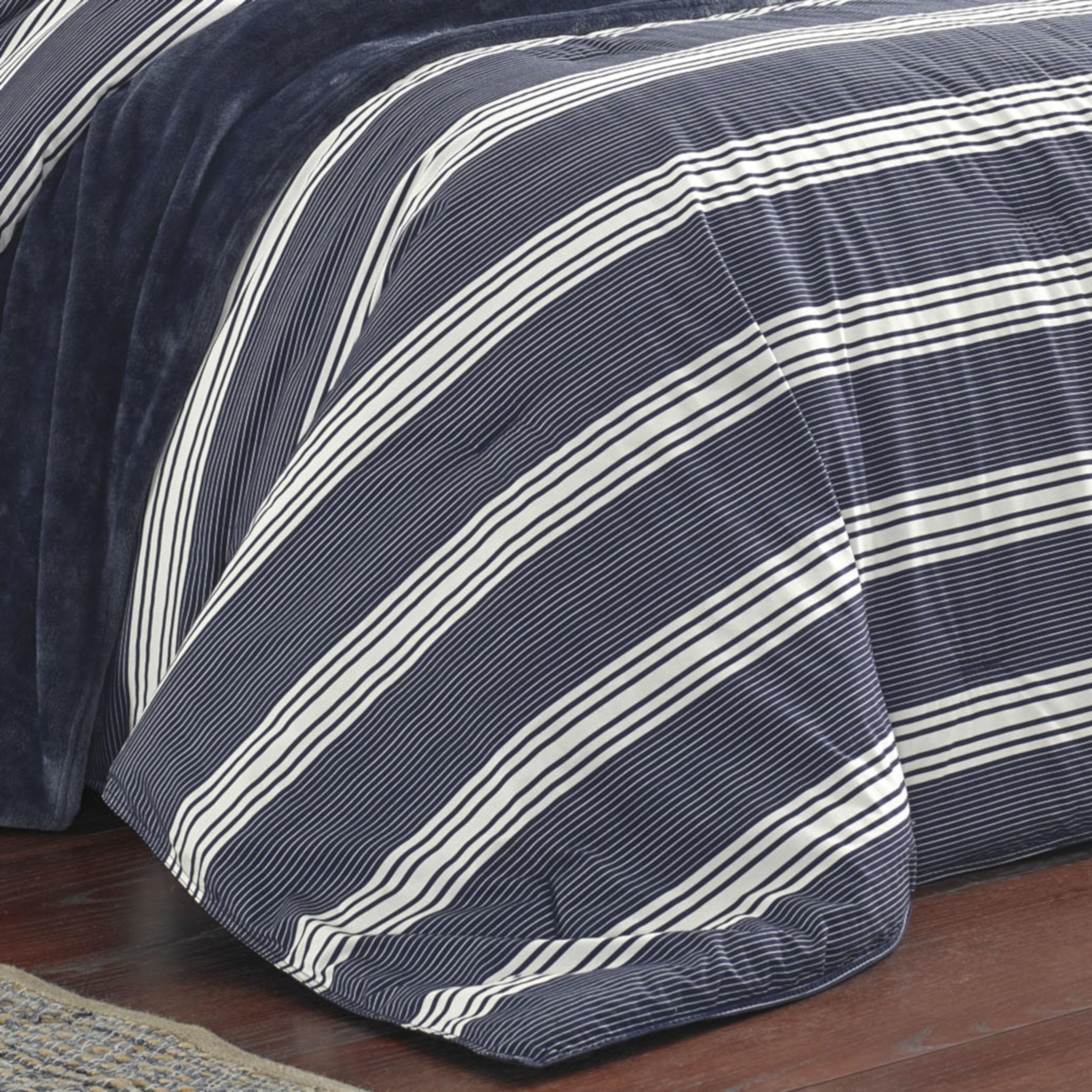 Nautica King Duvet Cover Set - 100% Cotton Reversible Bedding with Matching Shams, Luxury Bedding Ensemble in Craver Navy | Perfect for Master Bedroom, Guest Room & Coastal Home Decor