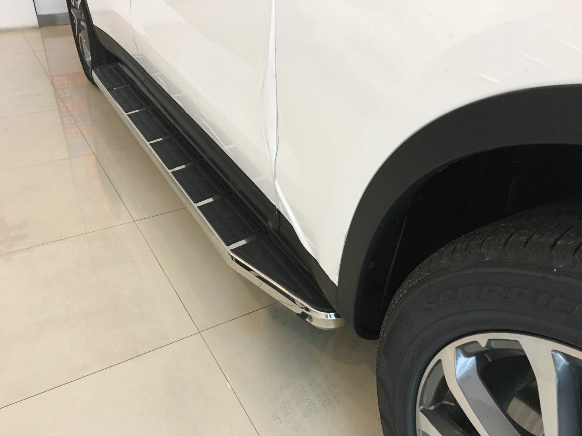 2 Pcs Stainless Steel Running Boards Side Steps Nerf Bars for Volkswagen VW Tiguan 2017-2020 - Durable Fixed Door Protection for Off-Road & Daily Driving