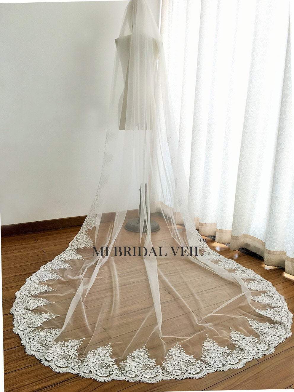 Vintage Inspired Cathedral Wedding Veil with Rose Lace Detail - Elegant Bridal Accessory for Romantic Ceremonies & Photos