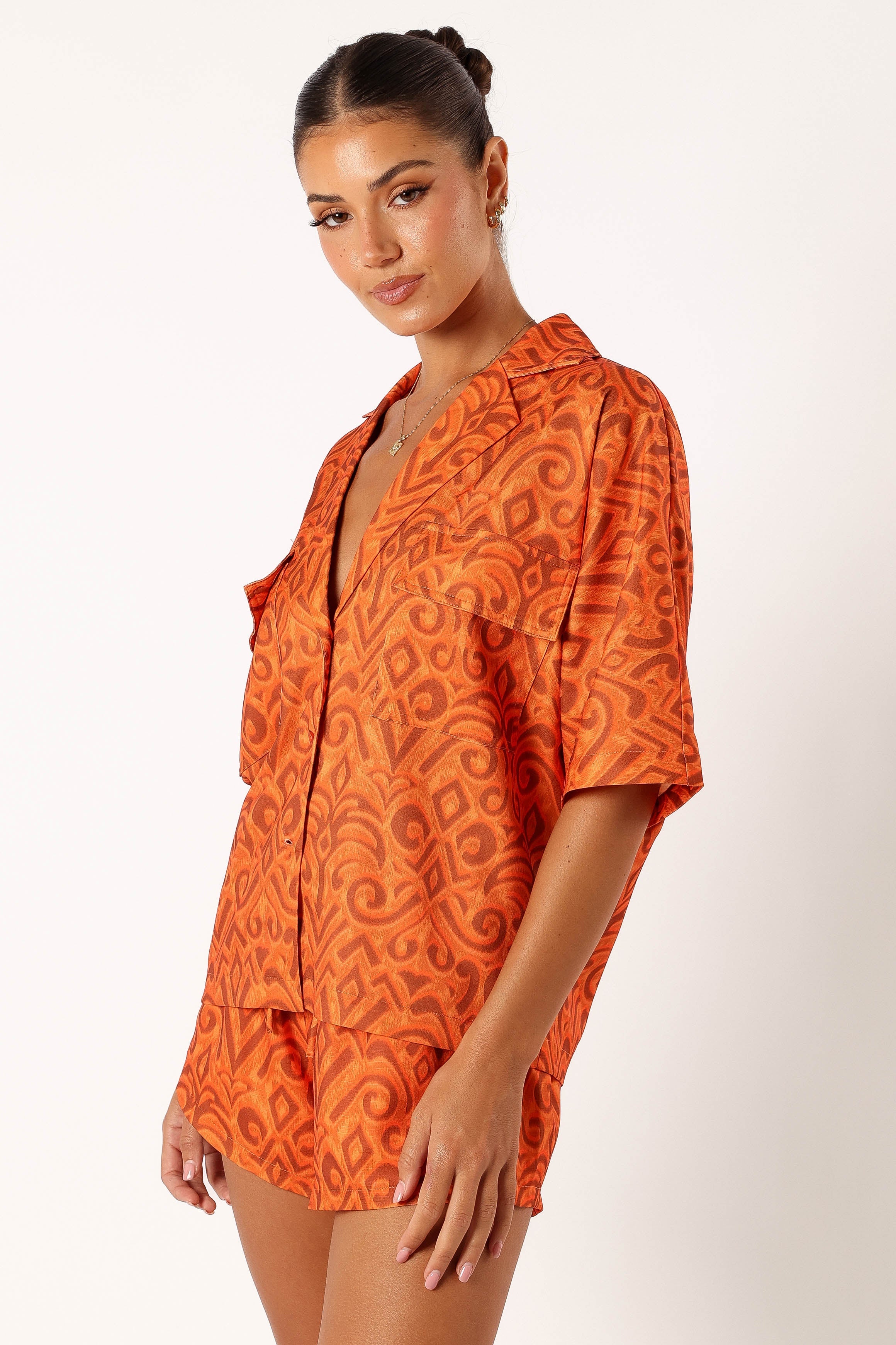 Premium Hakuna Shirt in Vibrant Orange - Comfortable & Stylish Casual Wear for Men & Women | Perfect for Beach, Vacation & Everyday Outfits