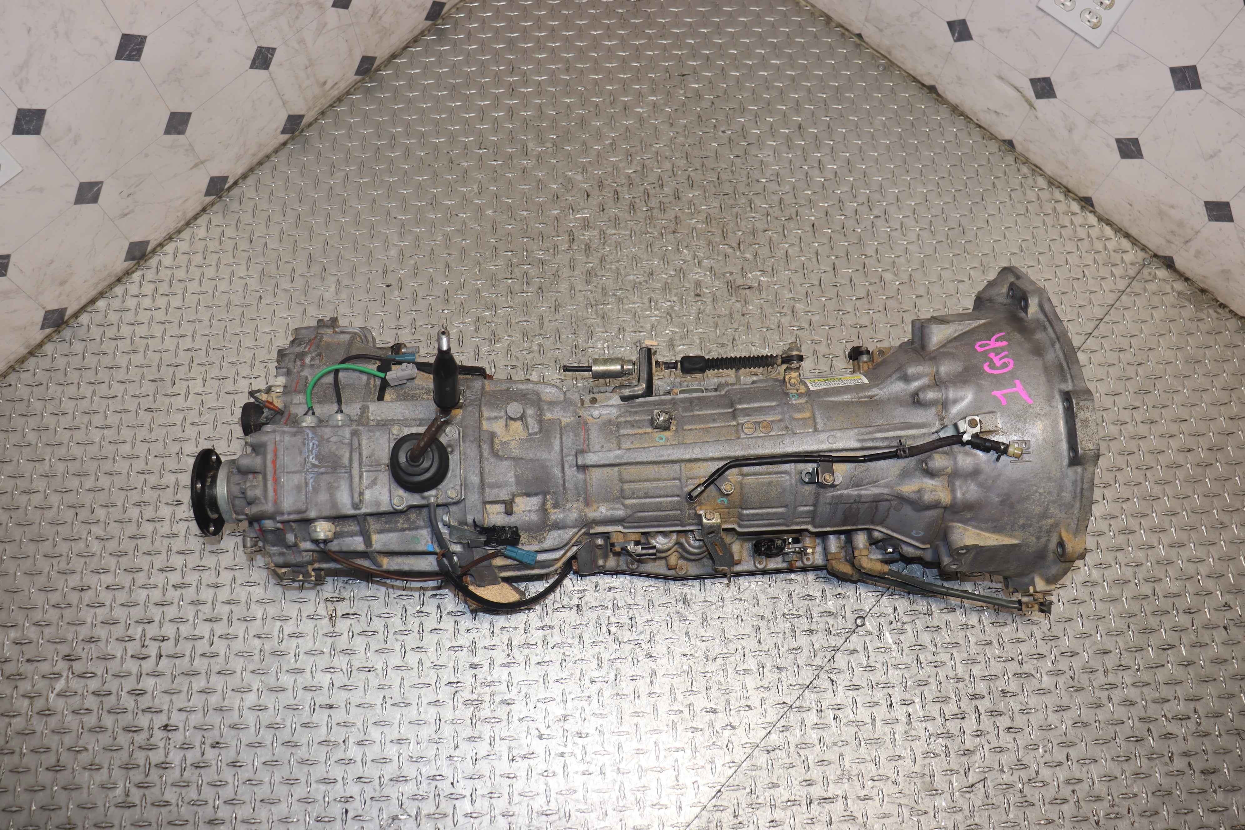 2005-2012 Toyota Tacoma 4Runner FJ Cruiser 4WD Automatic Transmission 4.0L 1GR-FE Engine - Perfect for Off-Roading & Performance Upgrades