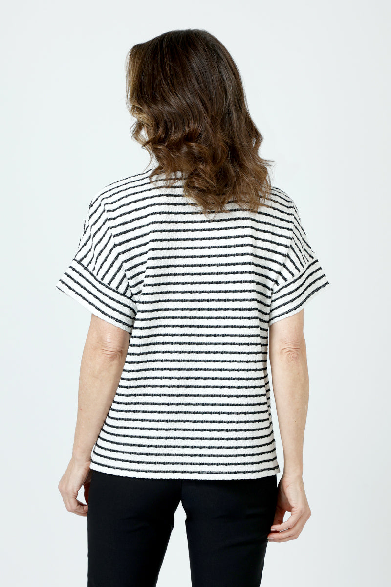 Stylish Pucker Stripe Pocket Tee - Trendy Women's Casual T-Shirt with Unique Striped Design & Front Pocket - Perfect for Everyday Wear, Weekend Outings & Layering