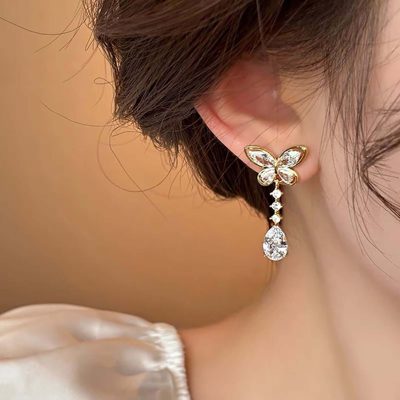 Bling Butterfly Crystal Drop Earrings for Women - Elegant Dangle Earrings with Sparkling Rhinestones | Perfect for Parties, Weddings & Special Occasions | S0643