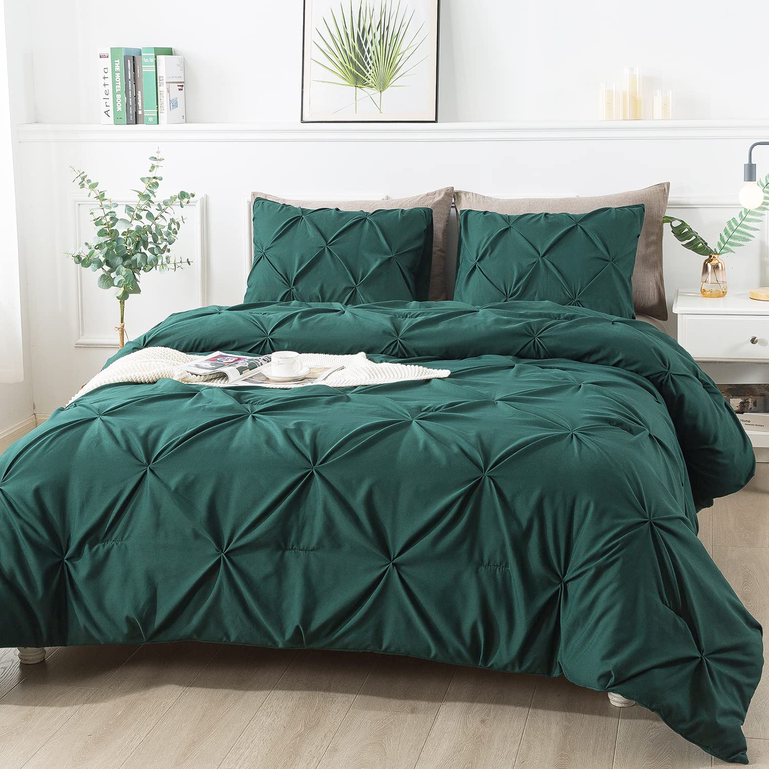 TanNicoor Dark Green Pinch Pleat Comforter Set Twin (66x90 Inches) - 2 Piece Microfiber Bedding Set with Pintuck Comforter & Pillowcase - All Season Soft Duvet Insert for Cozy Bedroom Decor - Perfect for Guest Rooms, Dorms & Home Staging