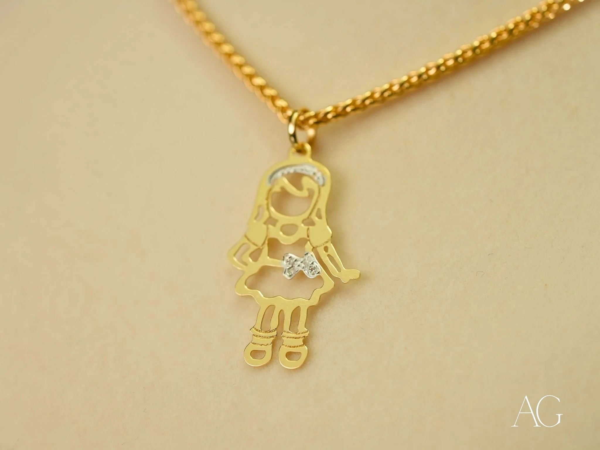 Golden Treasures Pendant Necklace - Elegant Jewelry for Women - Perfect for Parties, Weddings & Special Occasions