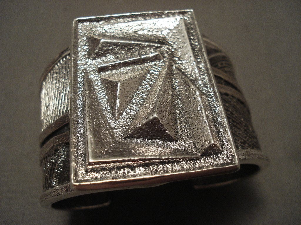 147 Grams Exquisite Navajo Tufa Cast Sterling Silver Native American Bracelet - Handcrafted Tribal Jewelry for Women, Perfect for Boho Fashion & Cultural Events