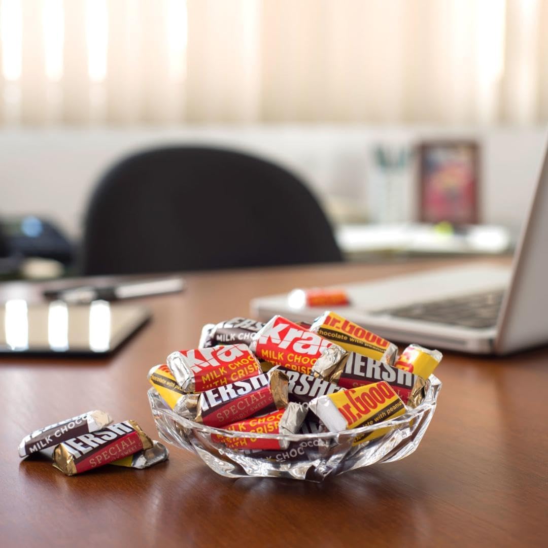 Hershey Assorted Chocolate Miniatures - 35 Piece Variety Pack with Milk Chocolate, Special Dark, Krackel & Mr. Goodbar | Bulk Candy for Parties, Office Snacks & Gift Baskets