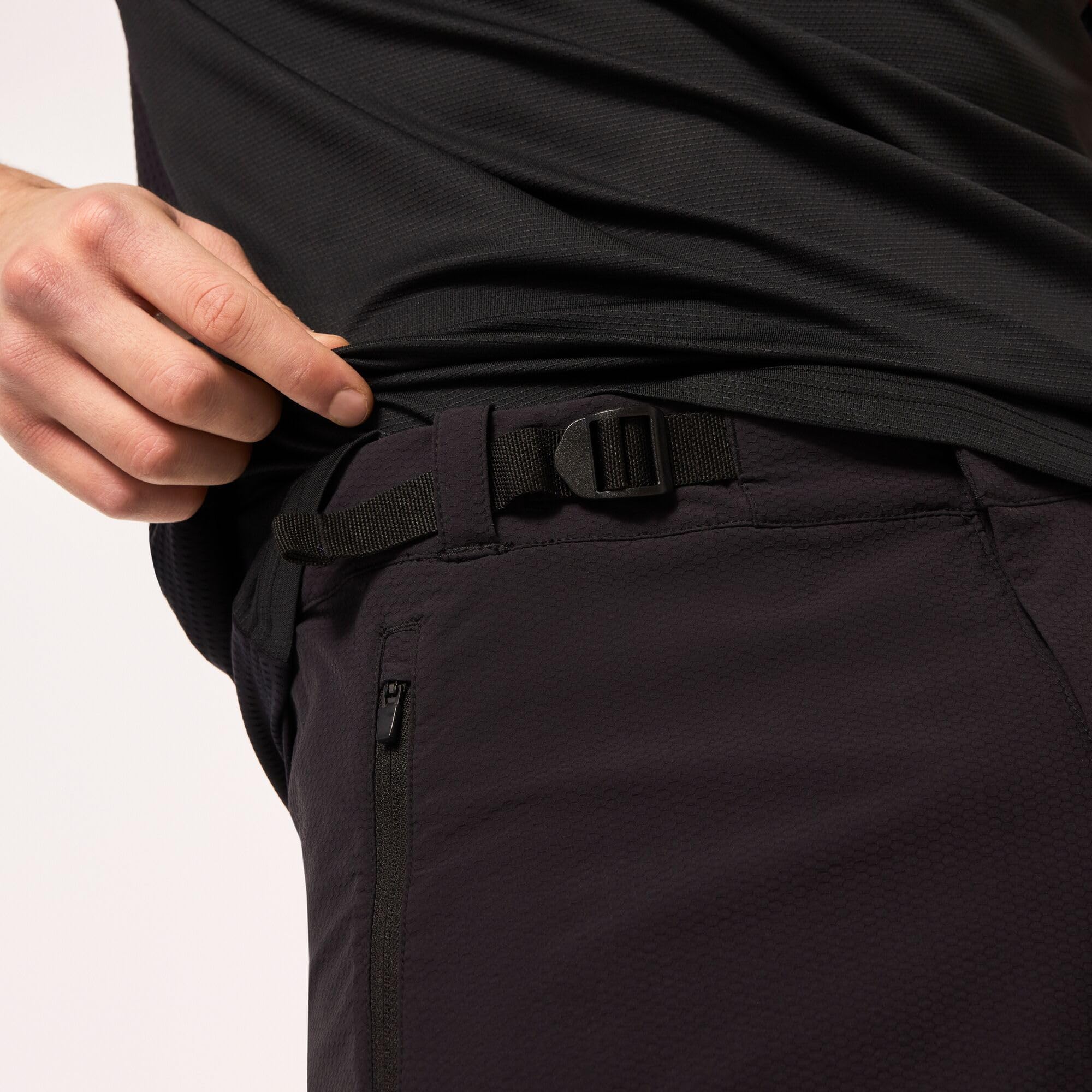 Oakley Men's Seeker Airline Shorts - Lightweight Quick-Dry Athletic Shorts for Running, Hiking & Travel - Comfortable Stretch Fabric with UPF Protection