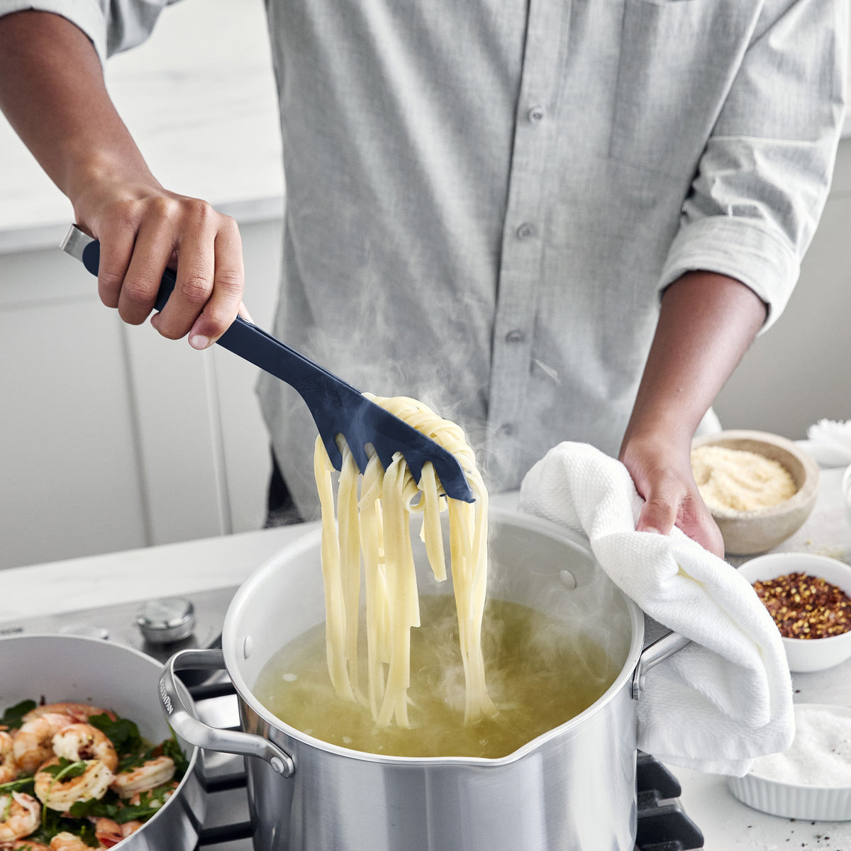 Premium Silicone Locking Pasta Tongs - Non-Slip Kitchen Utensil for Cooking, Serving & Salad Tossing | Oxford Blue | Perfect for Pasta Lovers & Home Chefs