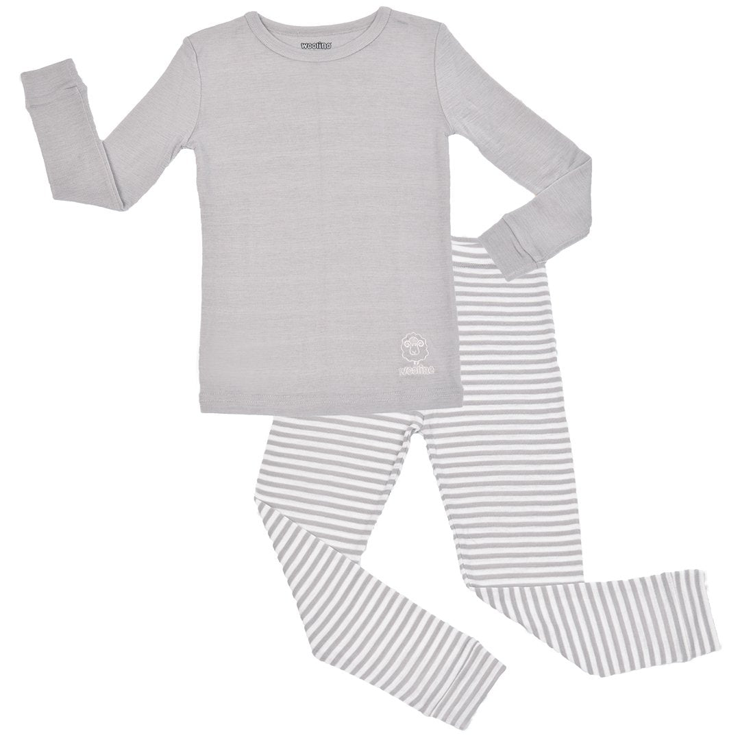 Premium Merino Wool Long Sleeve Pajamas for Women & Men - Soft & Warm Gray Sleepwear for Winter Nights & Cozy Home Relaxation