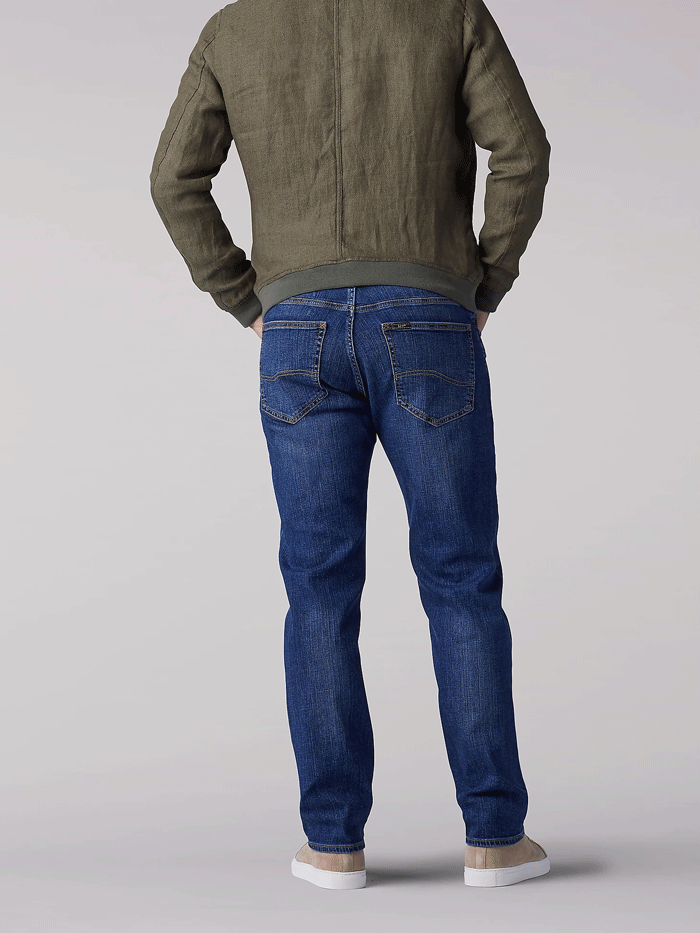 Lee 2105042 Men's Big & Tall Extreme Motion Straight Fit Jeans - Comfortable Stretch Denim Pants for Work, Casual Wear & Outdoor Activities