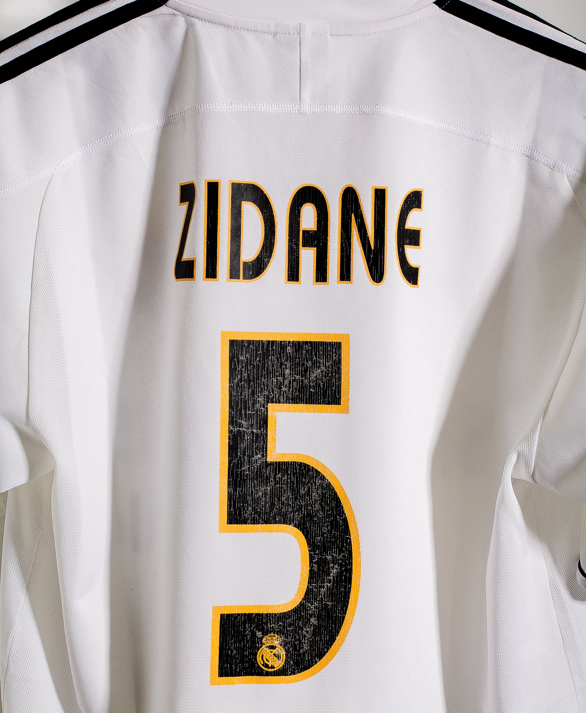 2003 Real Madrid Home Jersey #5 Zidane (Medium) - Authentic Soccer Shirt for Fans & Collectors - Perfect for Match Days & Sports Memorabilia Display