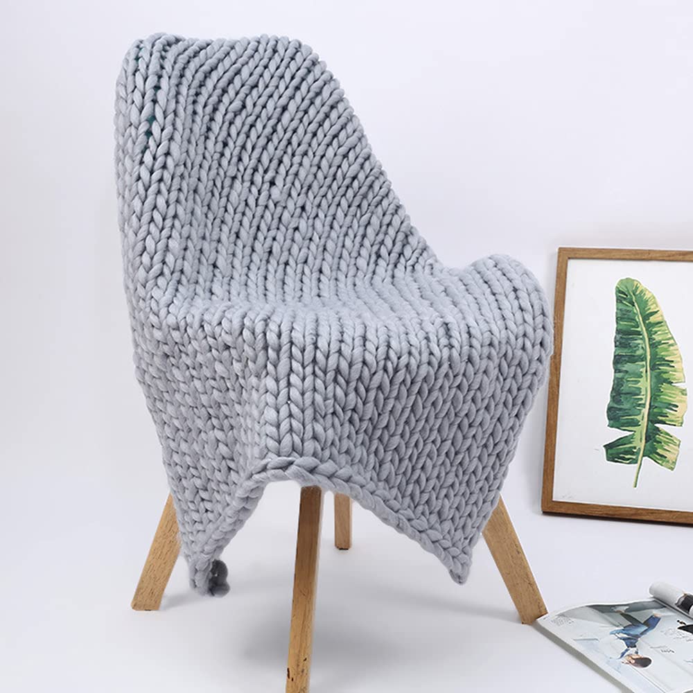 Handmade Chunky Knit Blanket - 1.3 x 1.7M Light Grey Warm Throw Blanket for Sofa, Bed & Winter Coziness | Premium Knitting Blanket for Home Decor & Gift