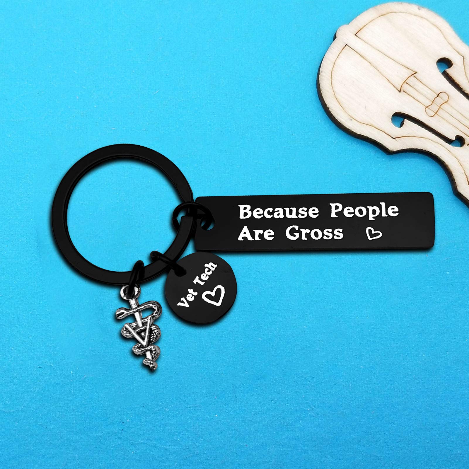 Veterinarian Gifts Keychain - Engraved Vet Tech & Student Appreciation Present for Veterinary Professionals - Perfect for Graduation, Thank You Gifts & Daily Use