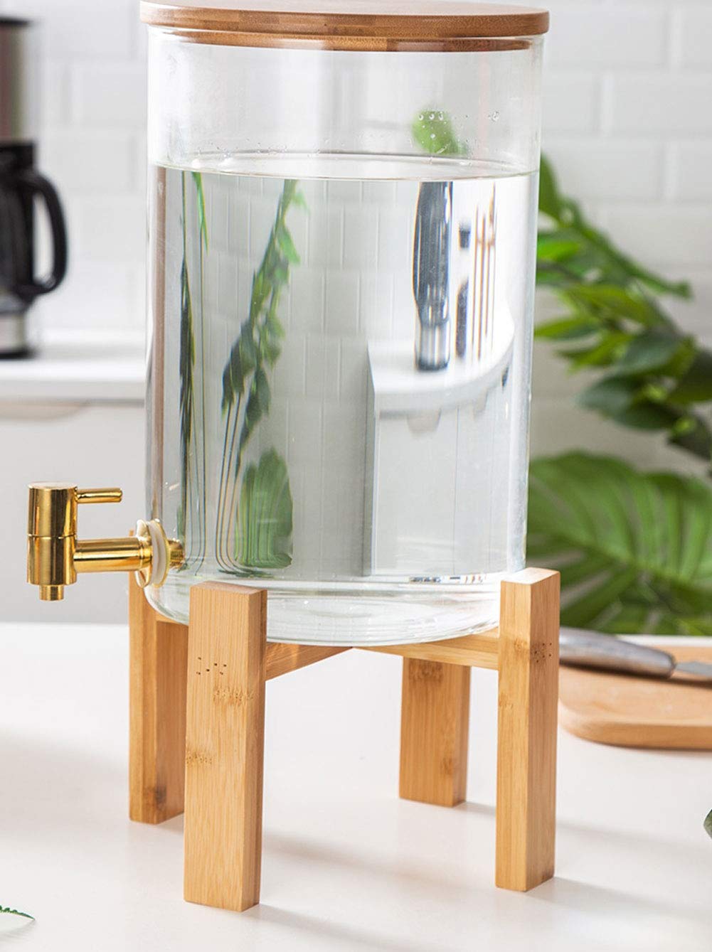 2 Gallon Glass Drink Dispenser with Wooden Stand & Stainless Steel Spigot - BPA-Free Borosilicate Glass Pitcher for Hot/Cold Beverages, Juice, Beer, Punch, Iced Tea - Perfect for Parties, BBQs, Weddings & Home Entertaining