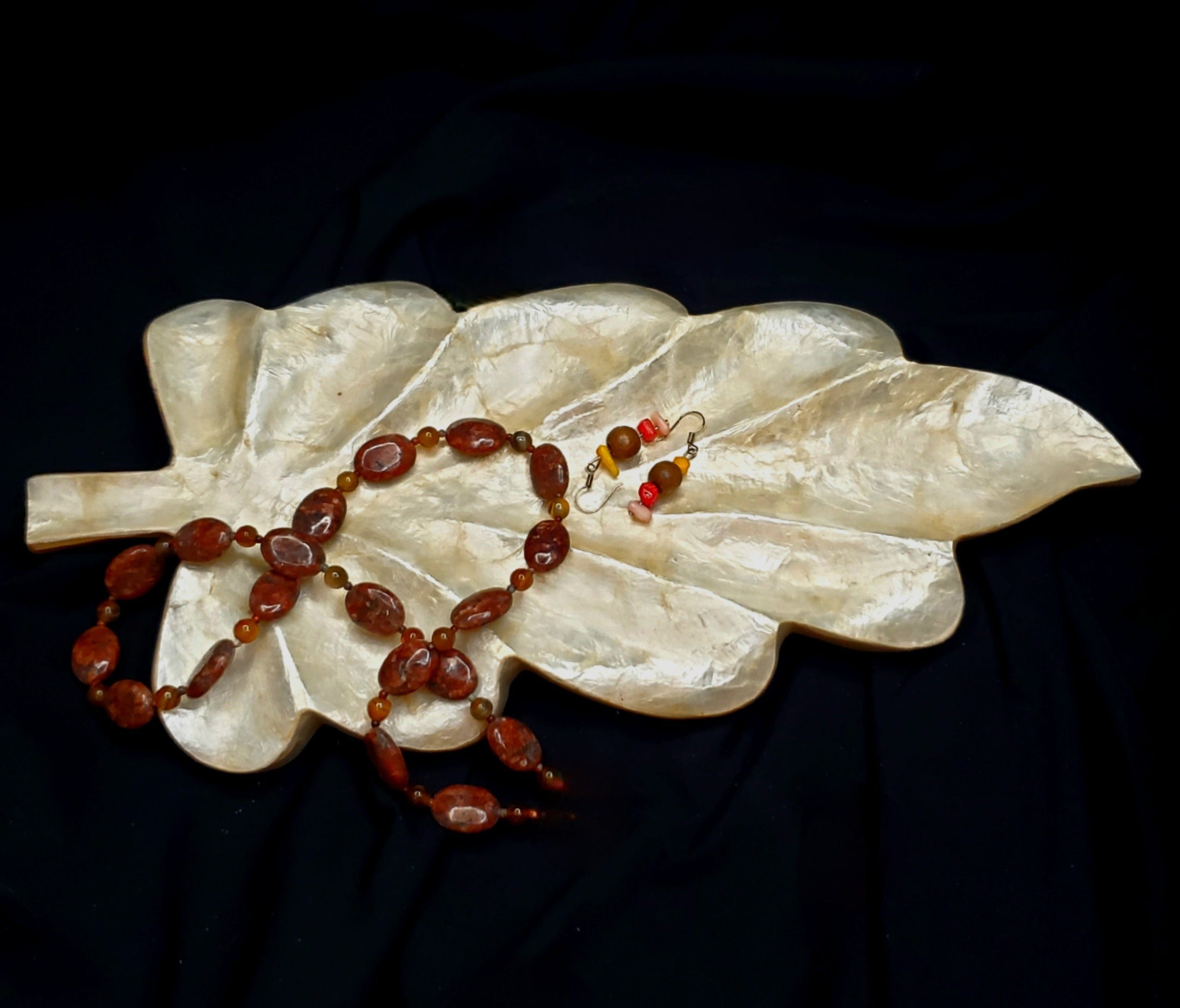 Handmade Decorative Seashell Plate - Coastal Beach Themed Dinnerware for Home Decor, Wedding Centerpiece, or Beach Party Table Setting
