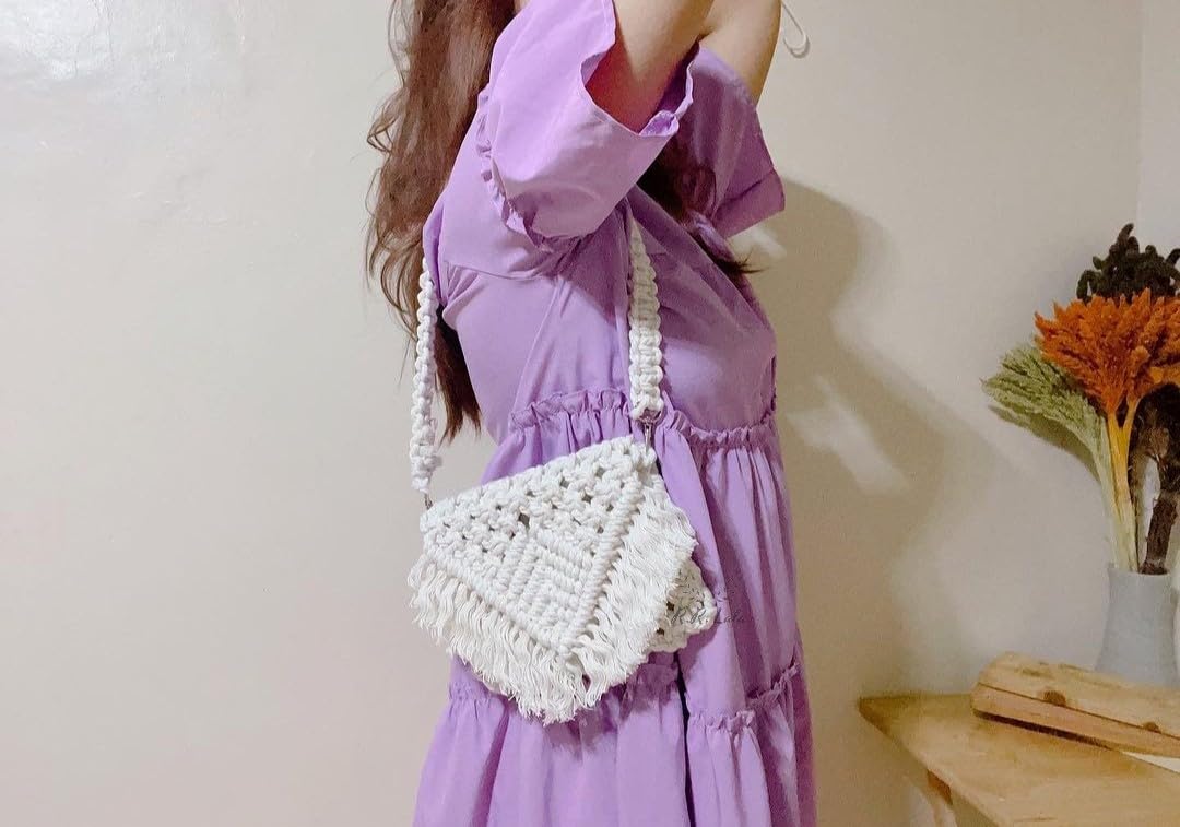 Handmade Macrame Clutch Bag - Boho Macrame Purse for Women, Merino Wool Shoulder Bag, 1 Piece in Off White | Perfect for Beach, Festival, and Boho Fashion Outfits