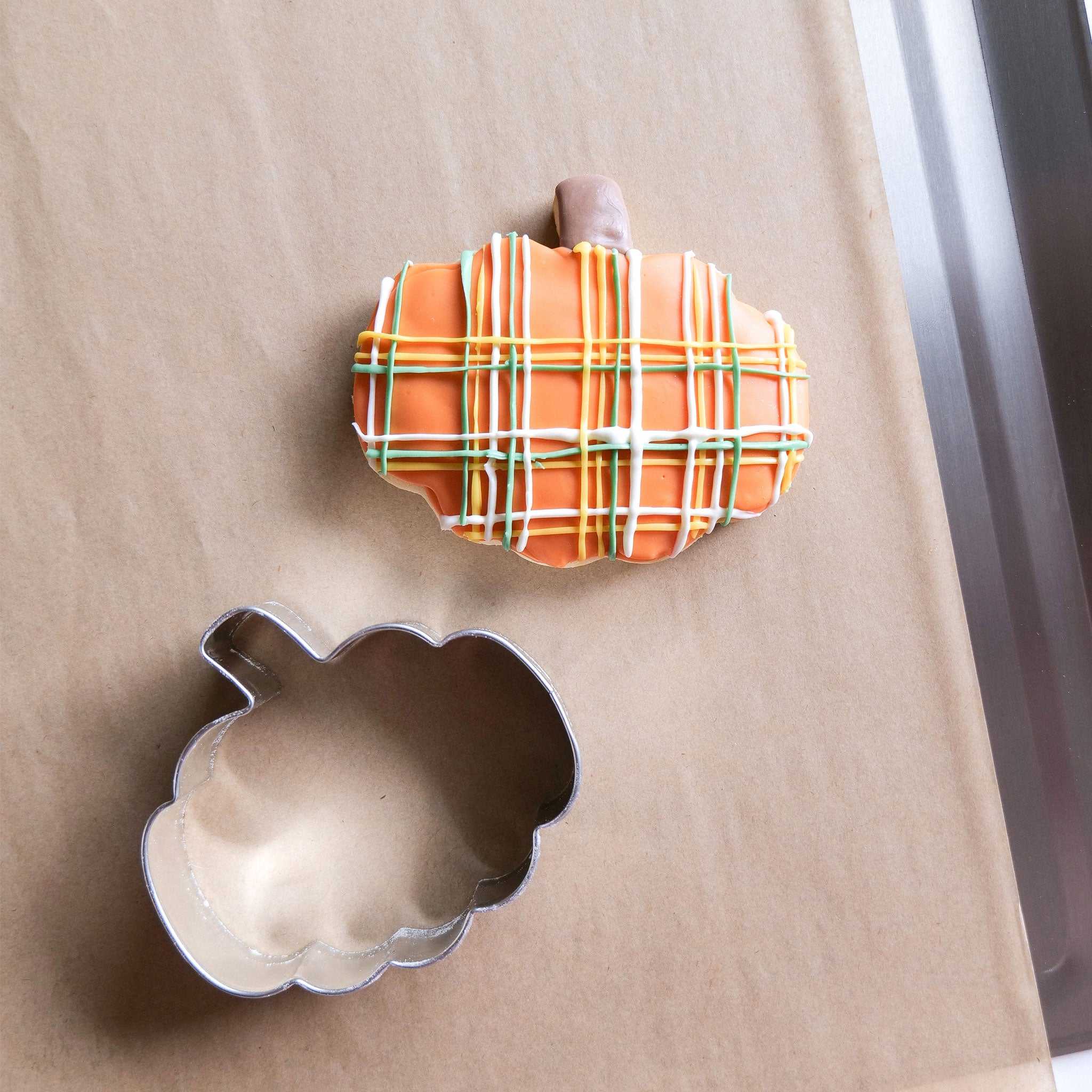 3-Piece Pumpkin and Gourd Cookie Cutter Set - Stainless Steel Baking Tools for Halloween, Thanksgiving, and Fall-Themed Cookies