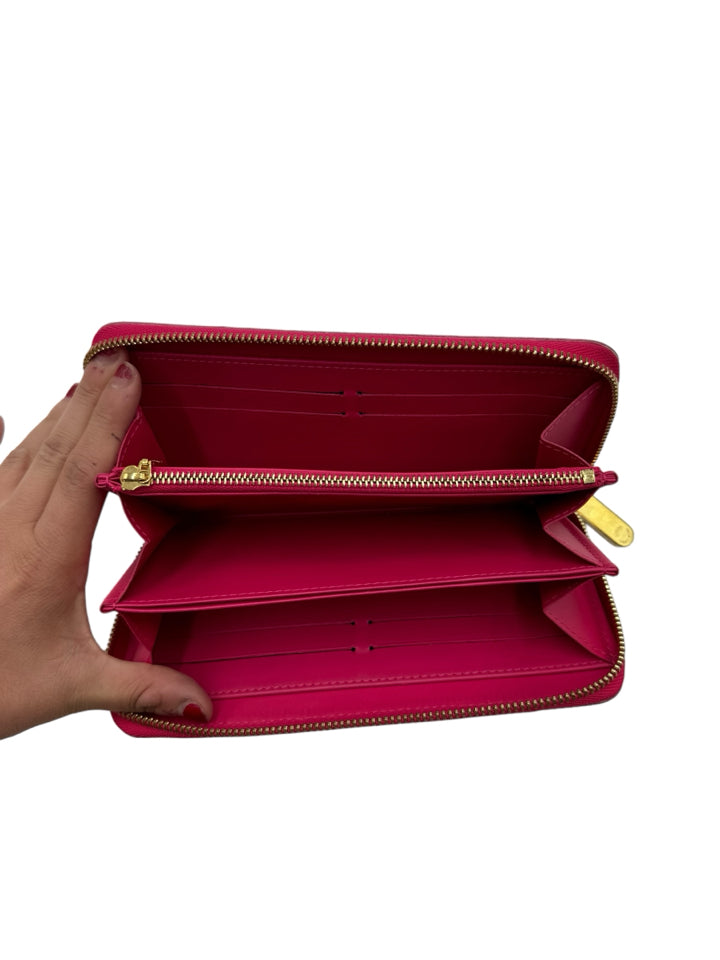 Louis Vuitton Pink Patent Leather Women's Wallet - Luxury Designer Wallet for Women - Perfect for Everyday Use & Gift Giving