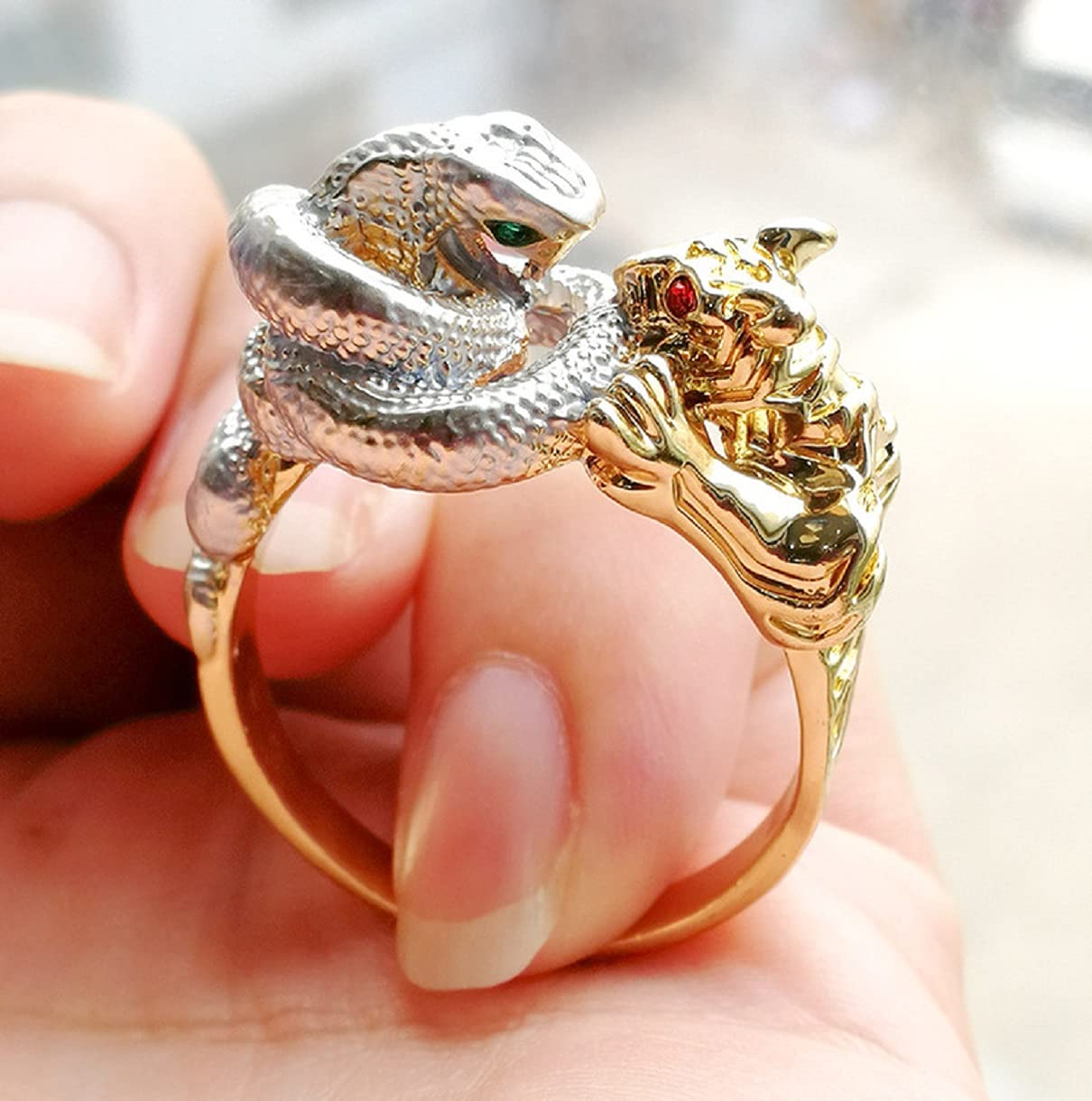 Men's Roaring Tiger Snake Head Ring - Gothic Gold Cobra Ring with Red Eyes for Hip Hop Style | Perfect for Streetwear, Parties & Bold Fashion Statements