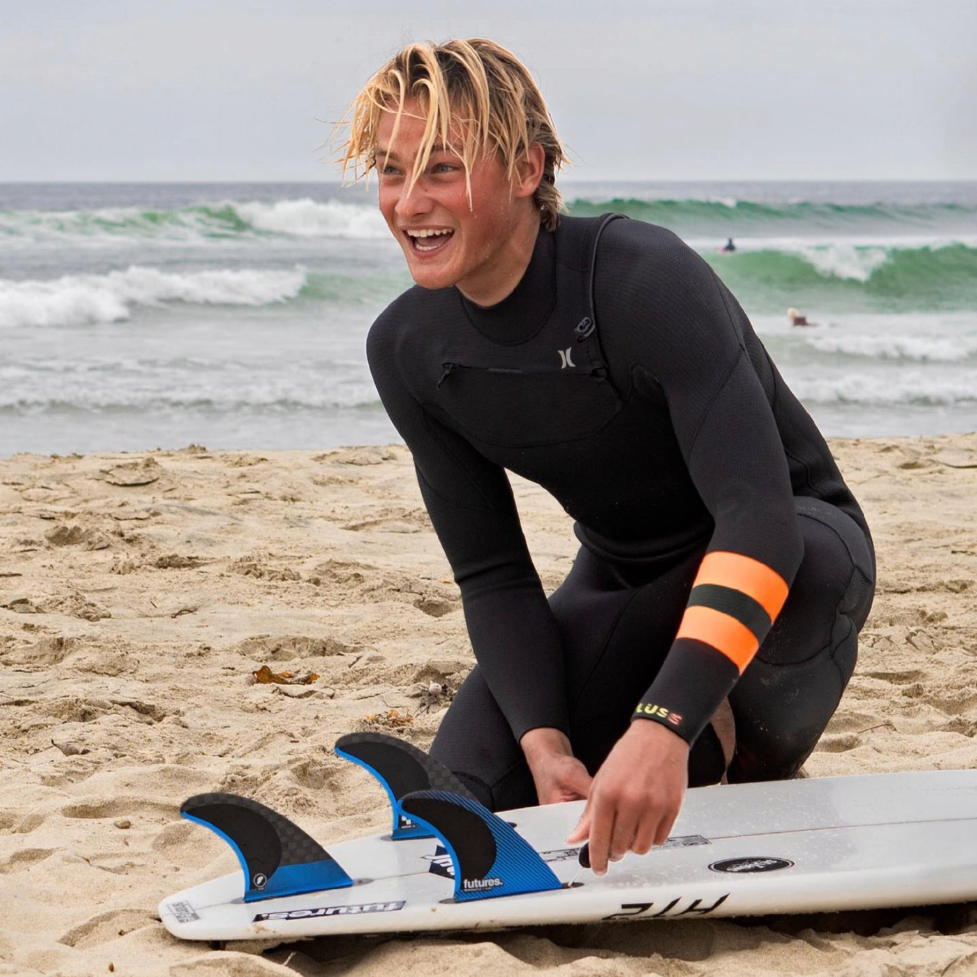 Futures F8 Blackstix Thruster Surfboard Fin - High-Performance Green Design for Waves & Performance Surfing | Perfect for Shortboards & Progressive Surfing Styles
