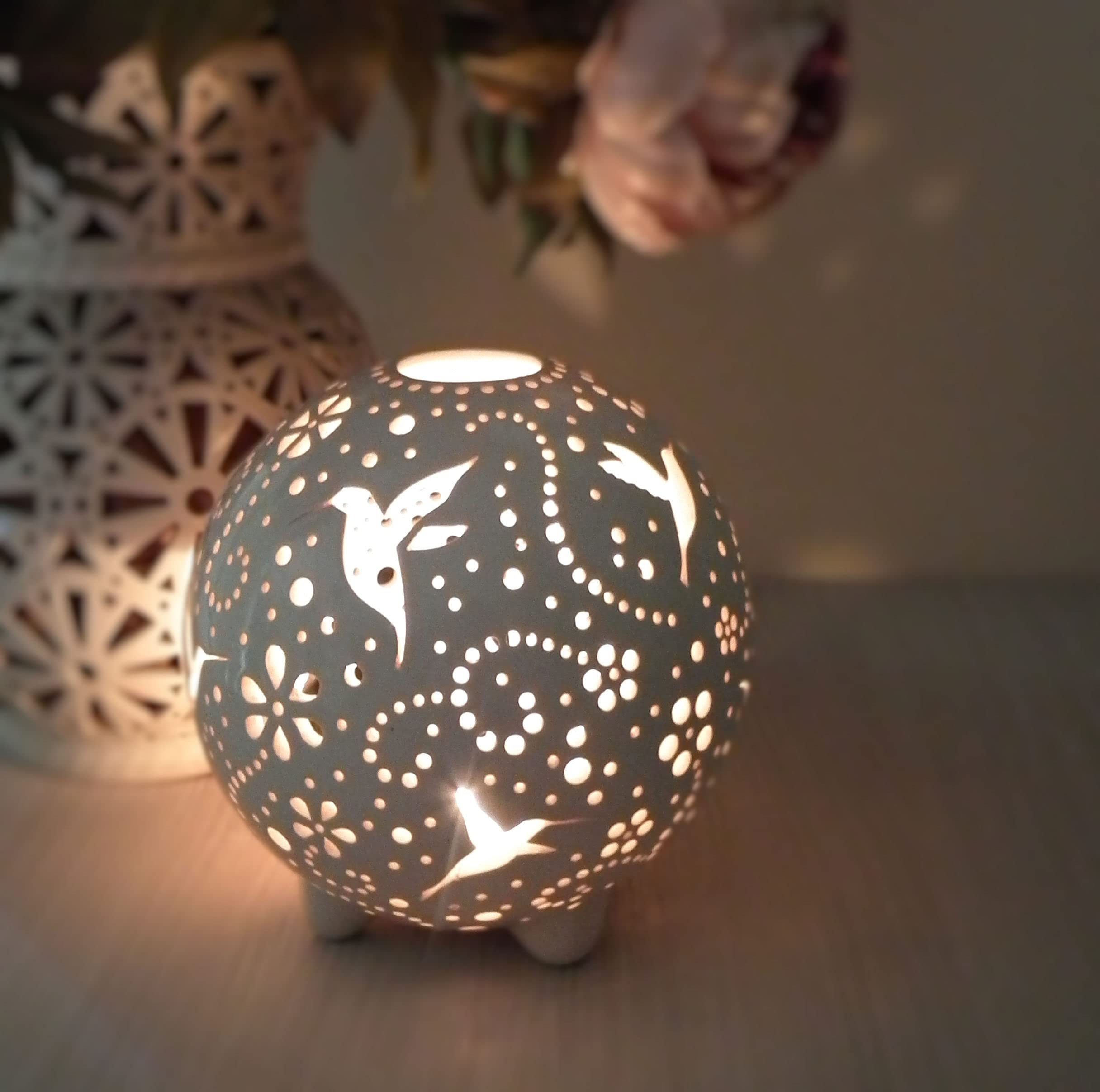 Handmade Hummingbird Ceramic Candle Holder - Bird Themed Home Decor, Pottery Candle Lantern with Round Shadow Effect, Tabletop Tealight Holder for Wedding, Anniversary, Birthday Gift for Women - Perfect for Romantic Dinners, Spa Nights and Home Decoration